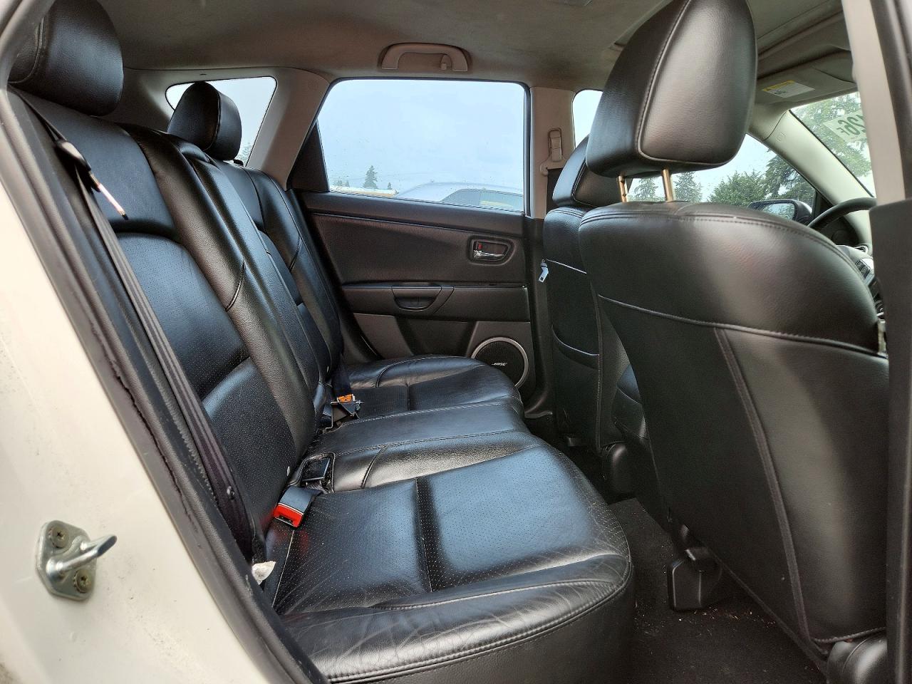 2009 Mazda 3 S White vin: JM1BK344591250486