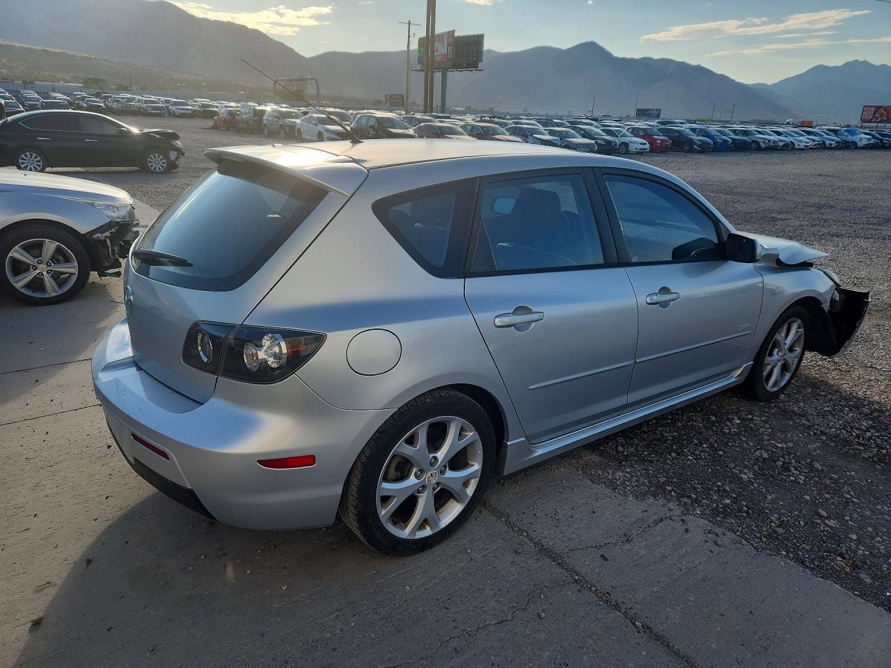 2007 Mazda 3 Hatchback Silver vin: JM1BK344771602447
