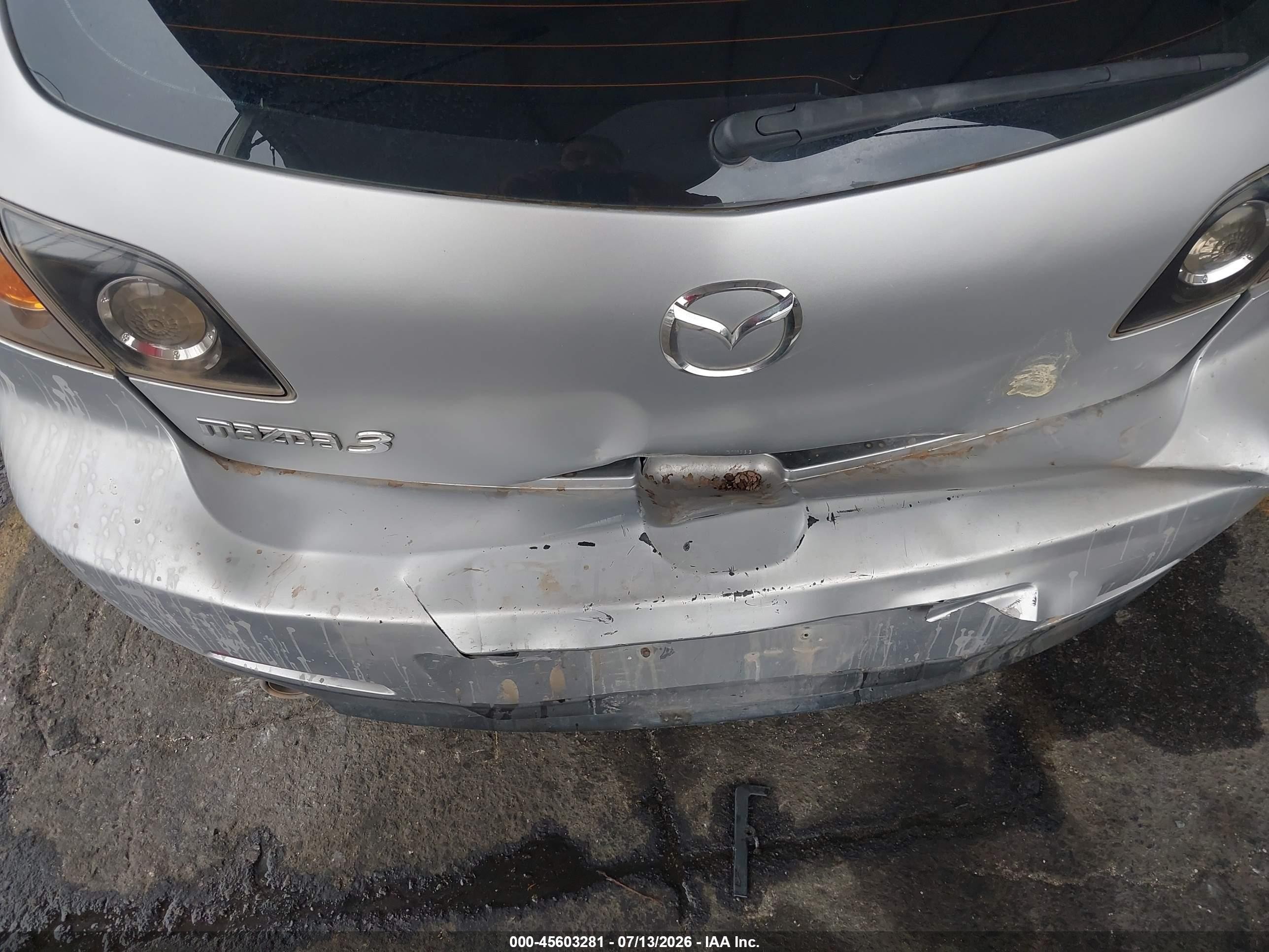 2006 Mazda Mazda3 S Touring Silver vin: JM1BK344961465588