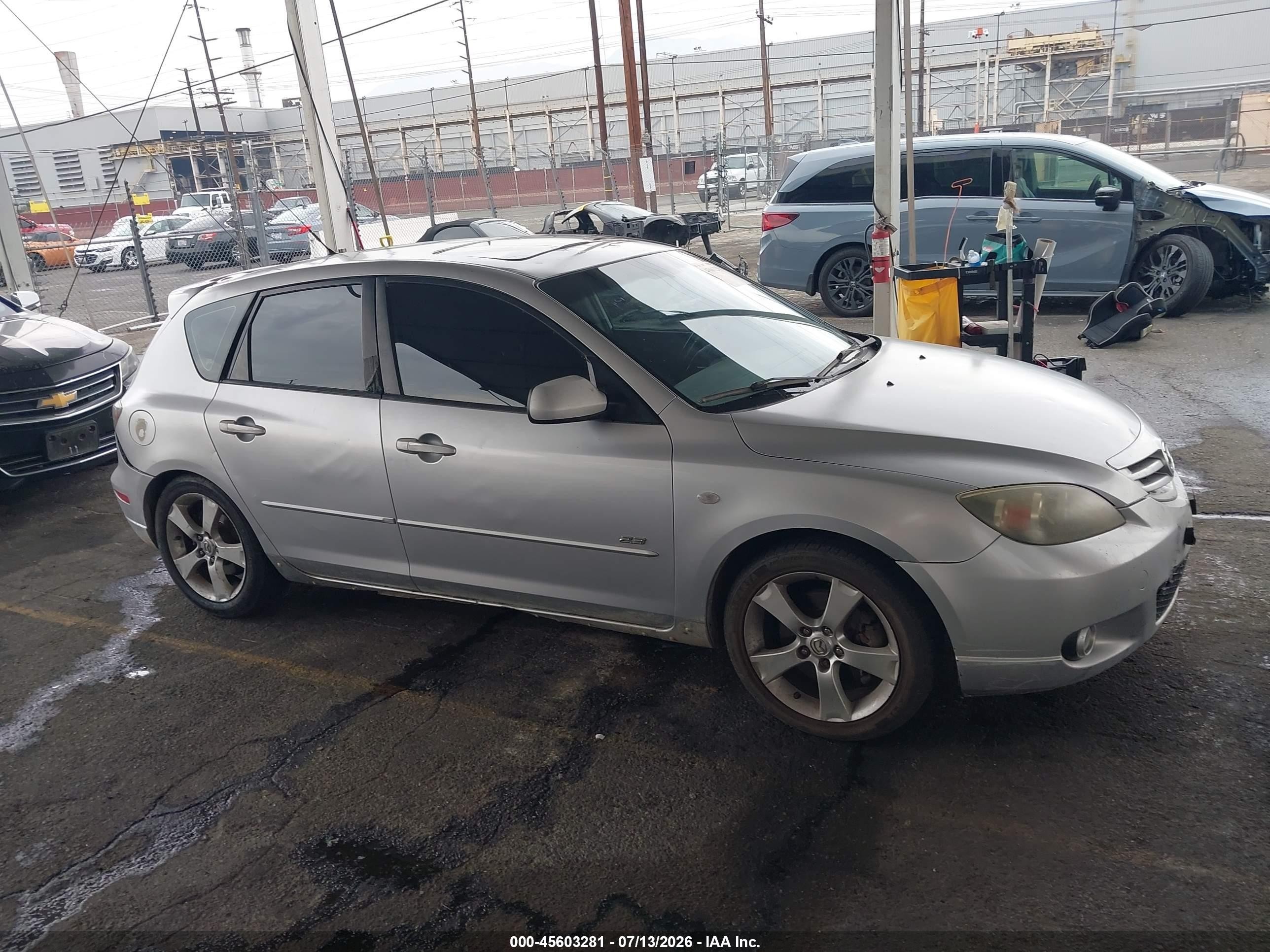2006 Mazda Mazda3 S Touring Silver vin: JM1BK344961465588