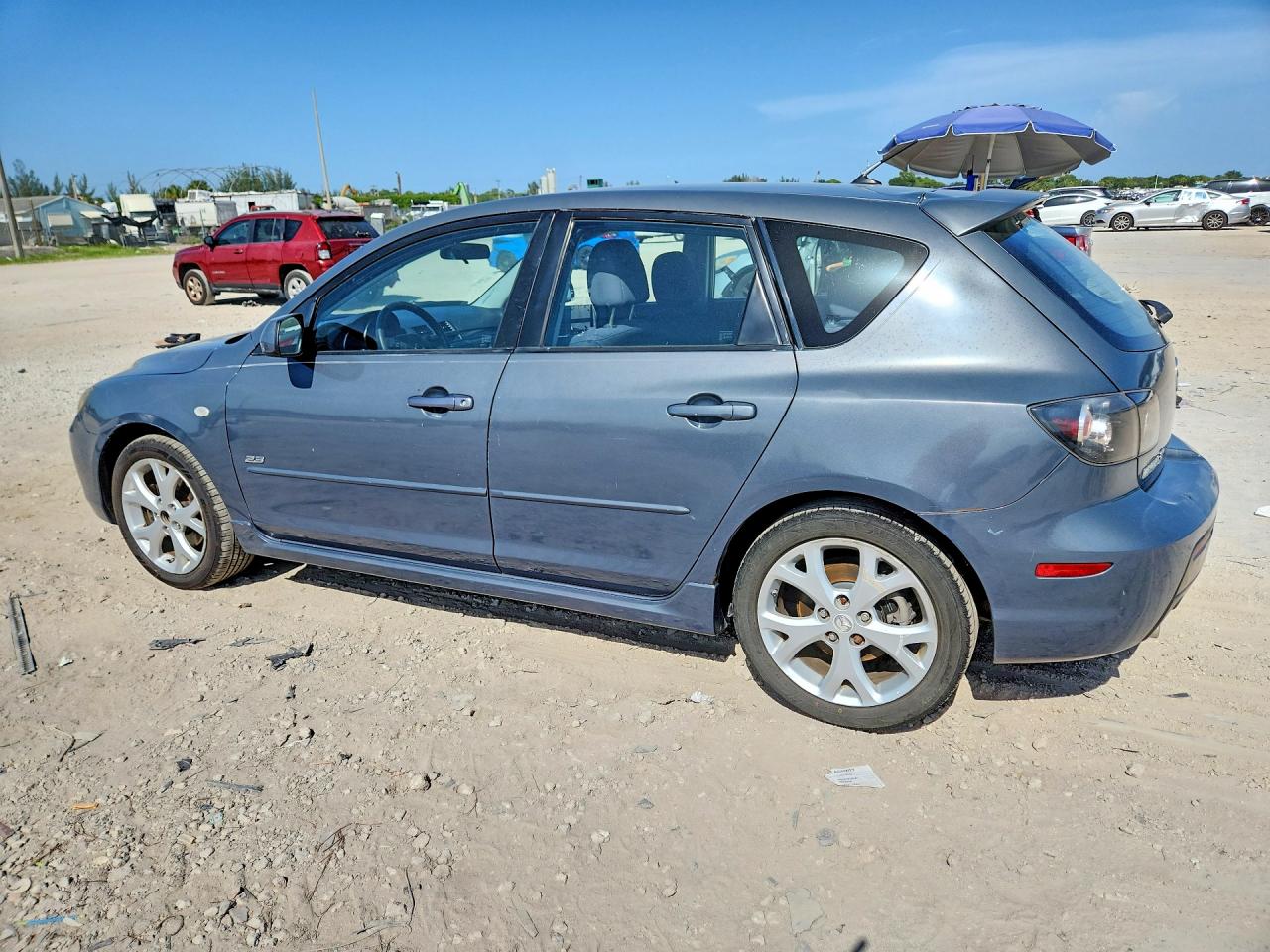 2008 Mazda 3 Hatchback Серый vin: JM1BK344981106826