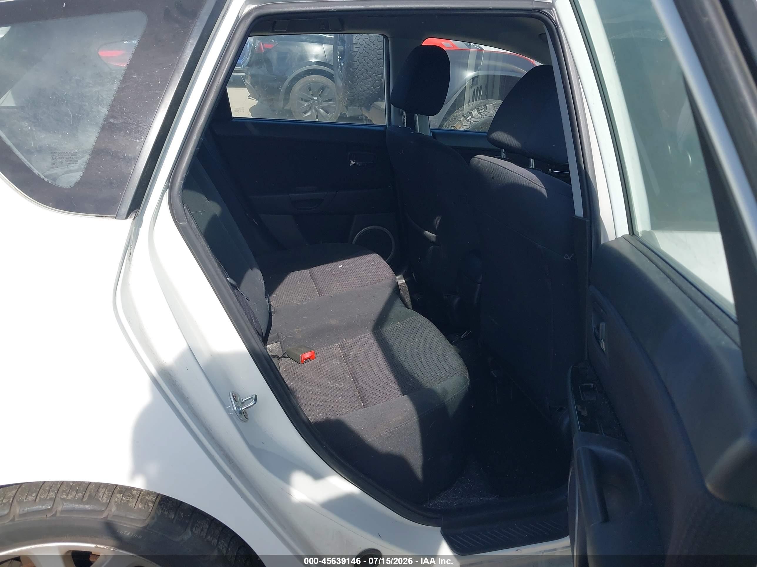 2008 Mazda Mazda3 S Touring White vin: JM1BK344981163656
