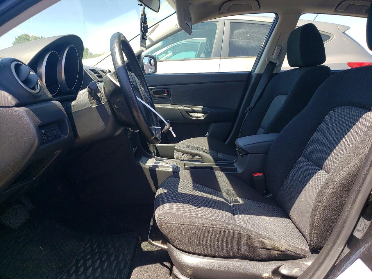 2008 Mazda 3 I Black vin: JM1BK34F981178868