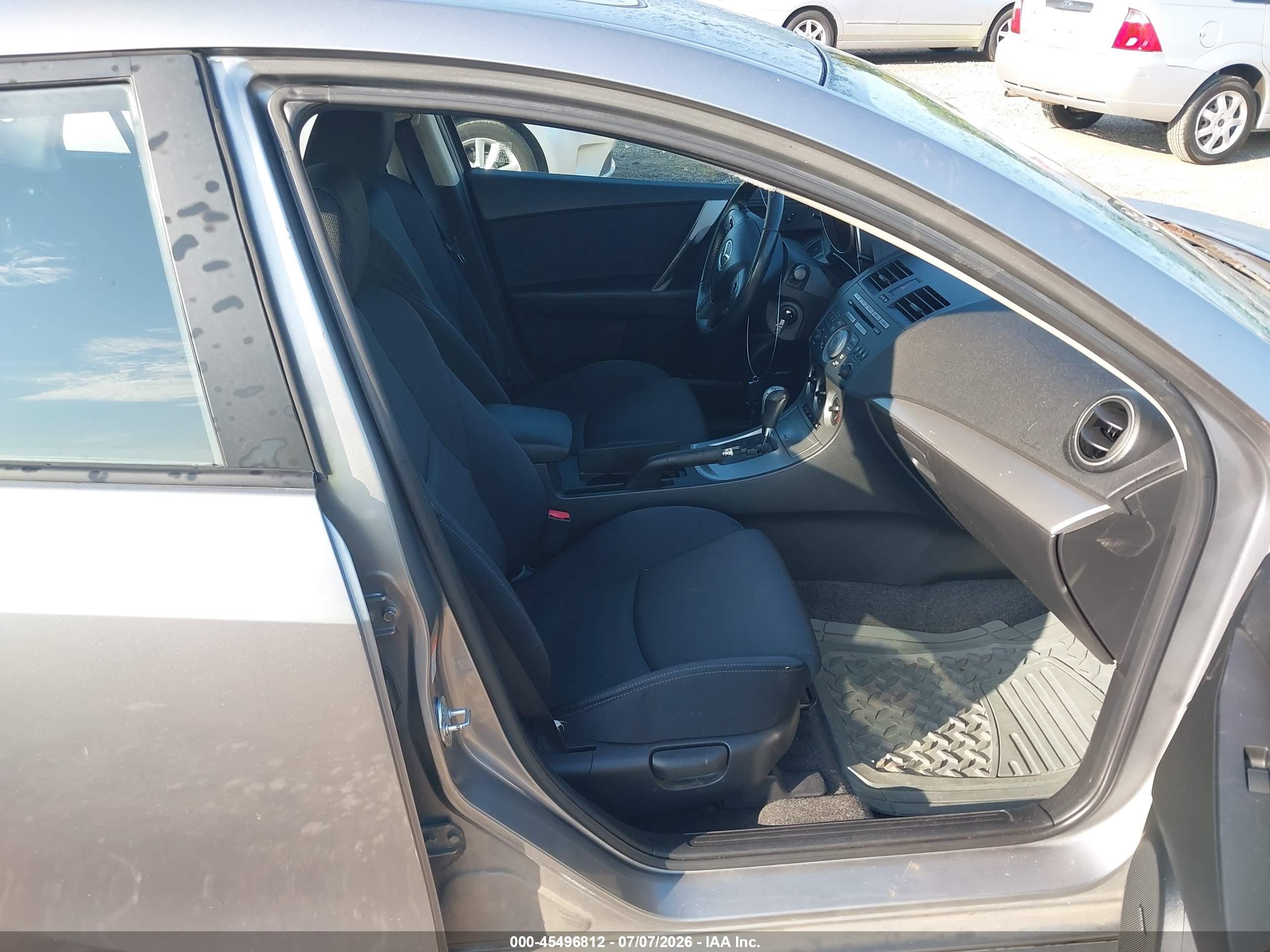 2010 Mazda Mazda3 S Sport Silver vin: JM1BL1H52A1229443