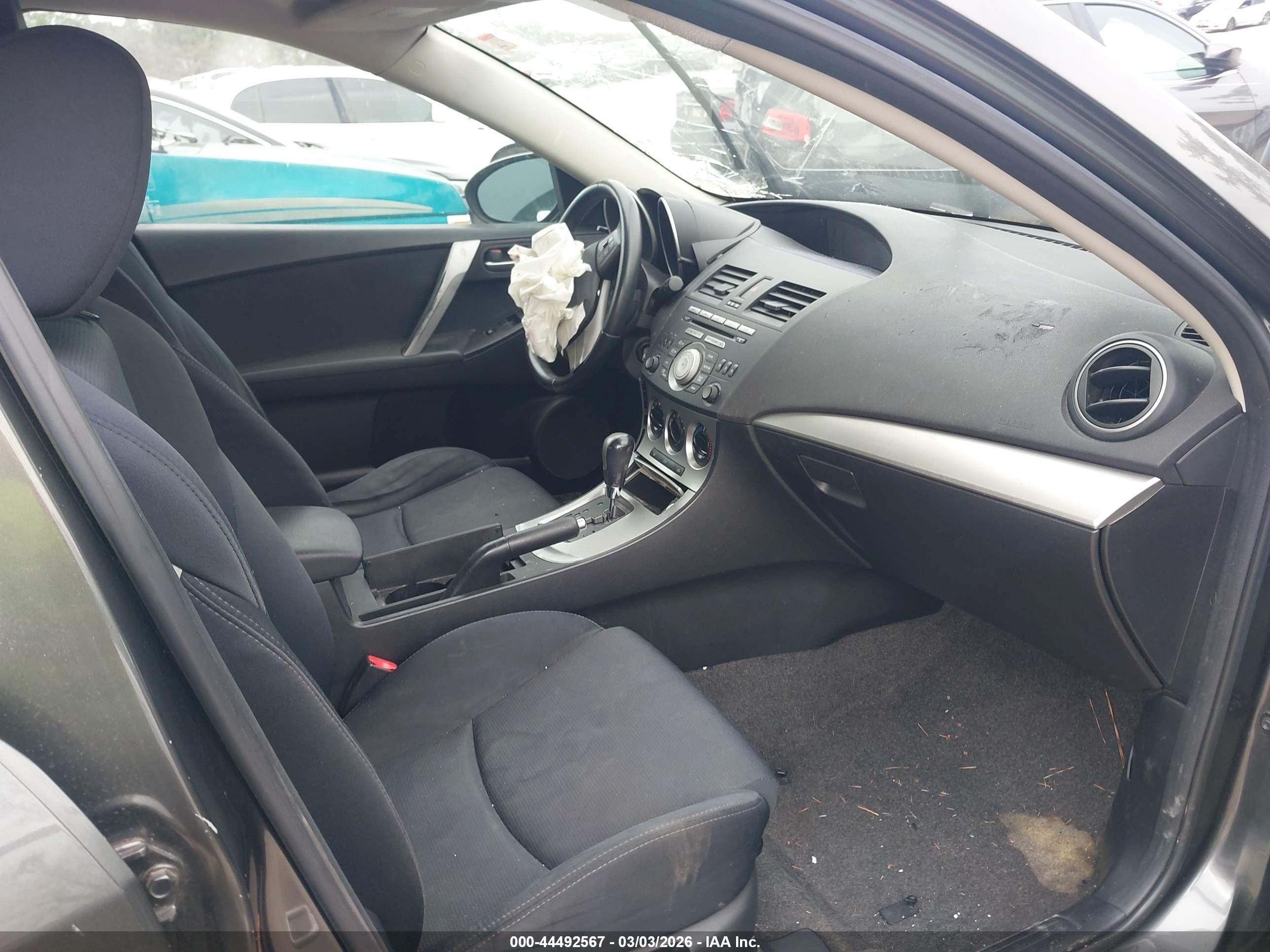 2010 Mazda Mazda3 S Sport Gray vin: JM1BL1H52A1306859