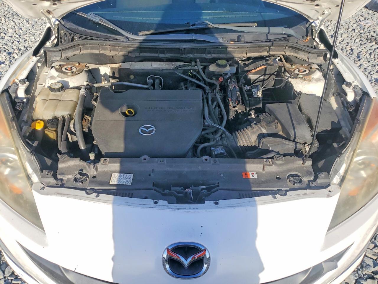 2010 Mazda 3 S White vin: JM1BL1H52A1320311