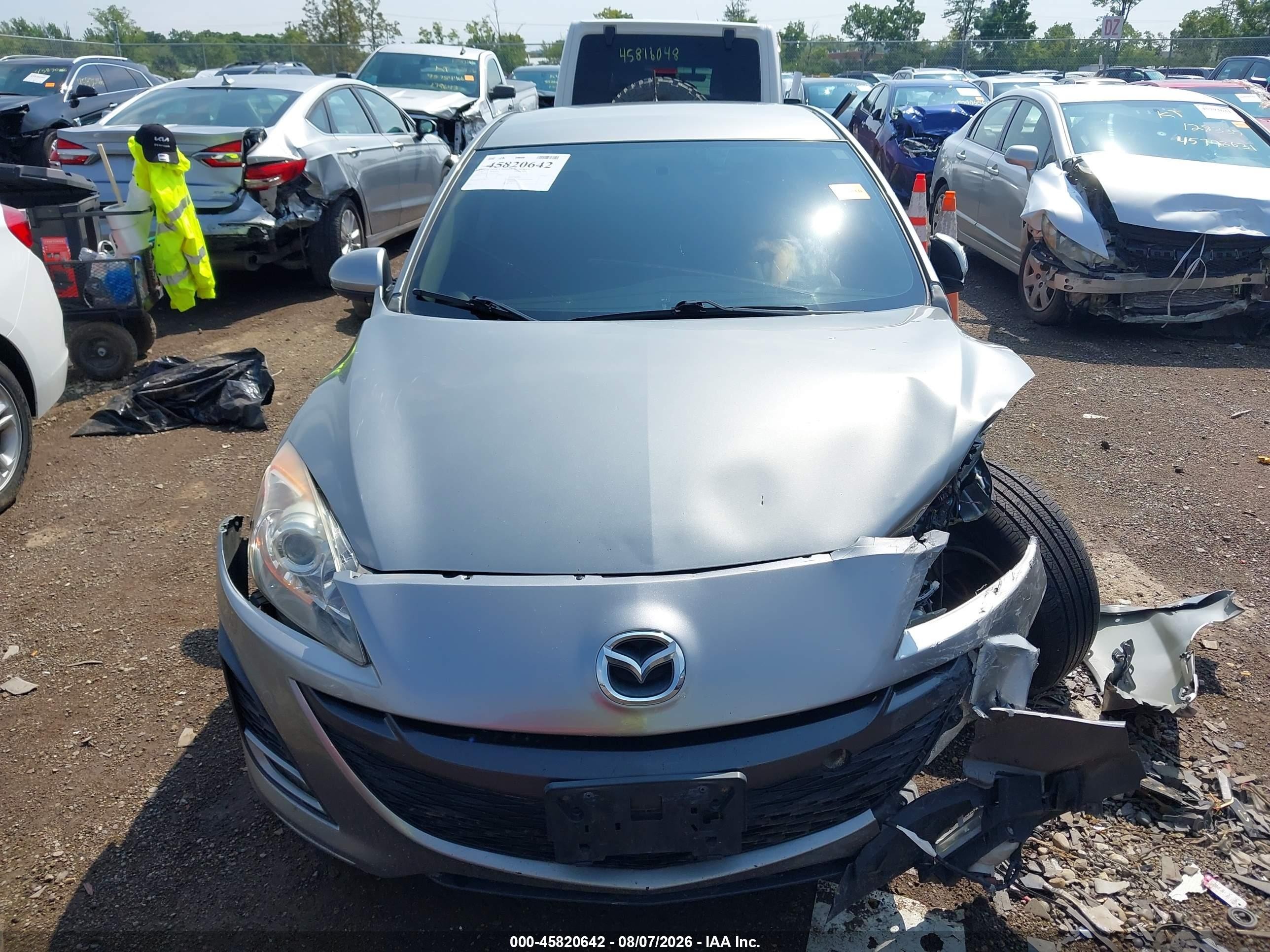 2010 Mazda Mazda3 S Sport Серебряный vin: JM1BL1H52A1334192