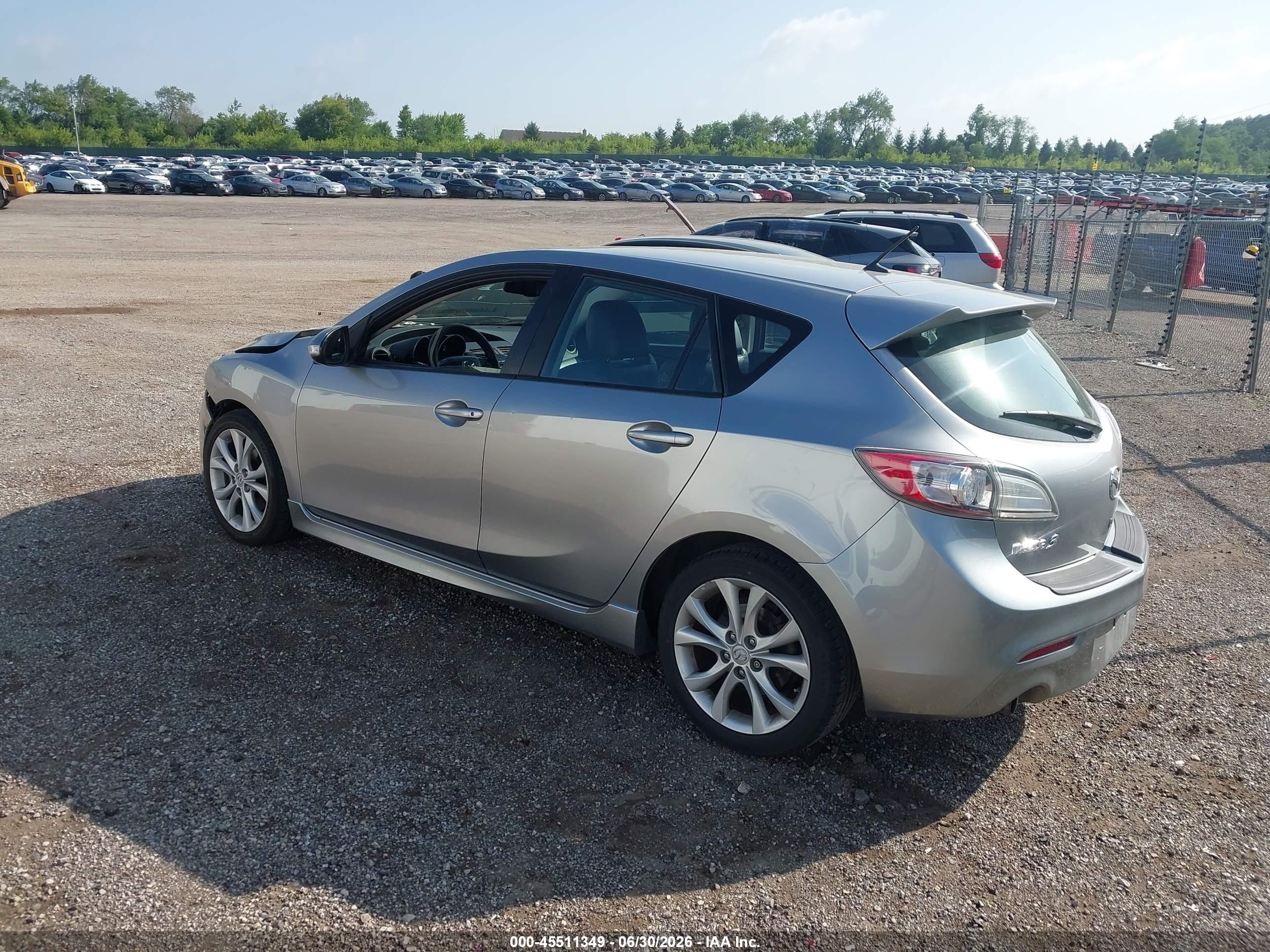 2010 Mazda Mazda3 S Grand Touring Silver vin: JM1BL1H54A1110986