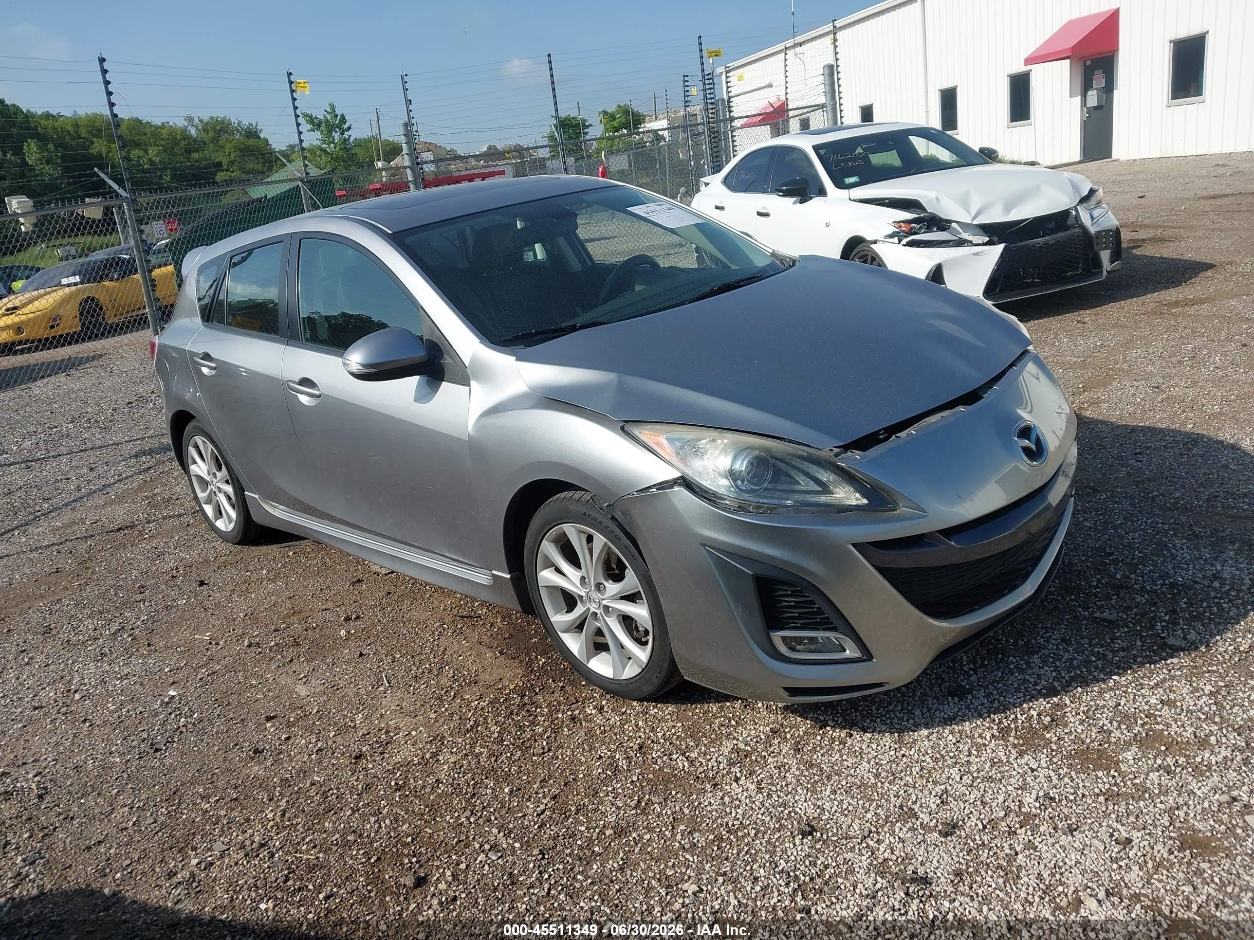 2010 Mazda Mazda3 S Grand Touring Silver vin: JM1BL1H54A1110986