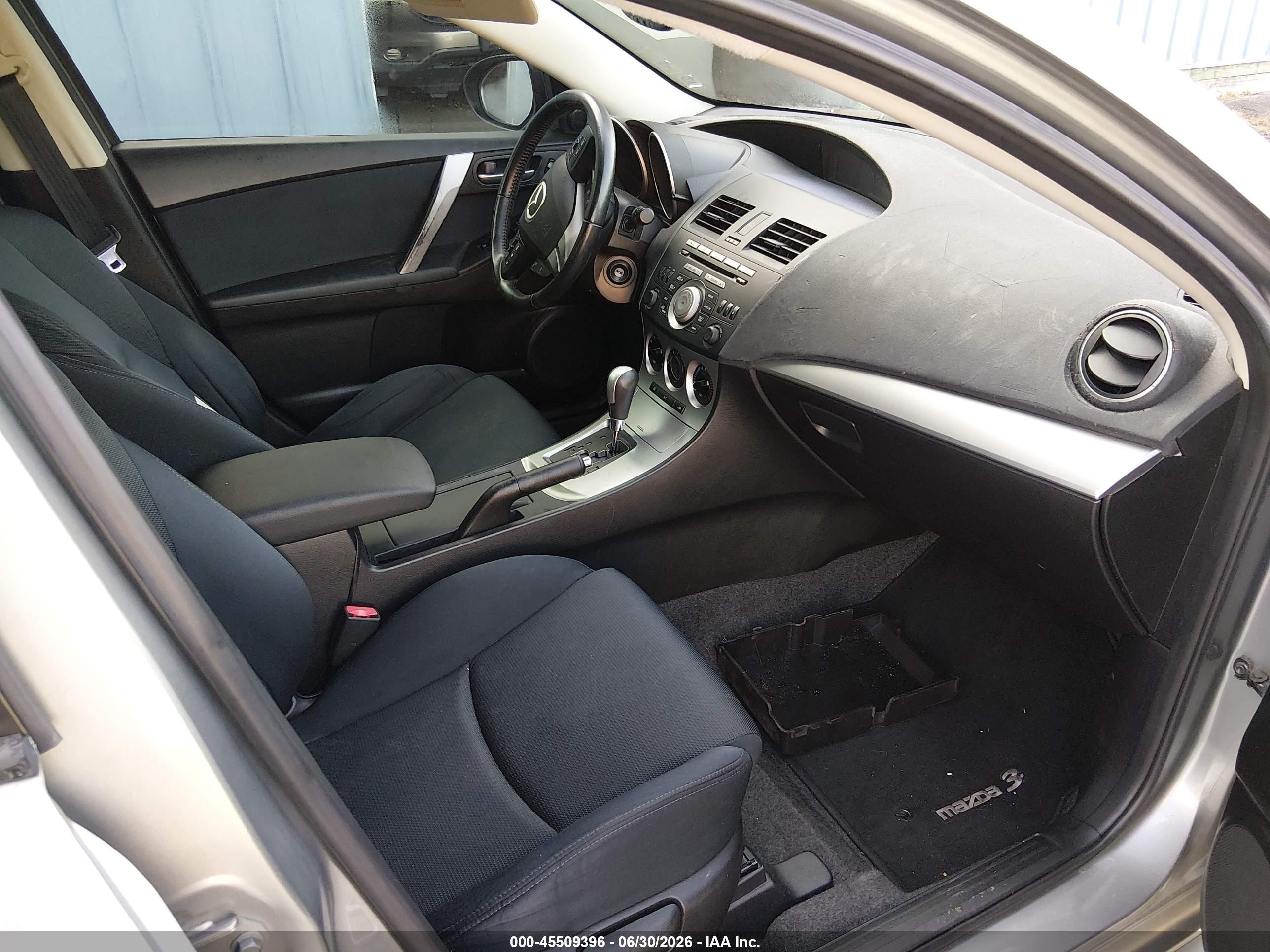 2010 Mazda Mazda3 S Sport Gray vin: JM1BL1H54A1229380