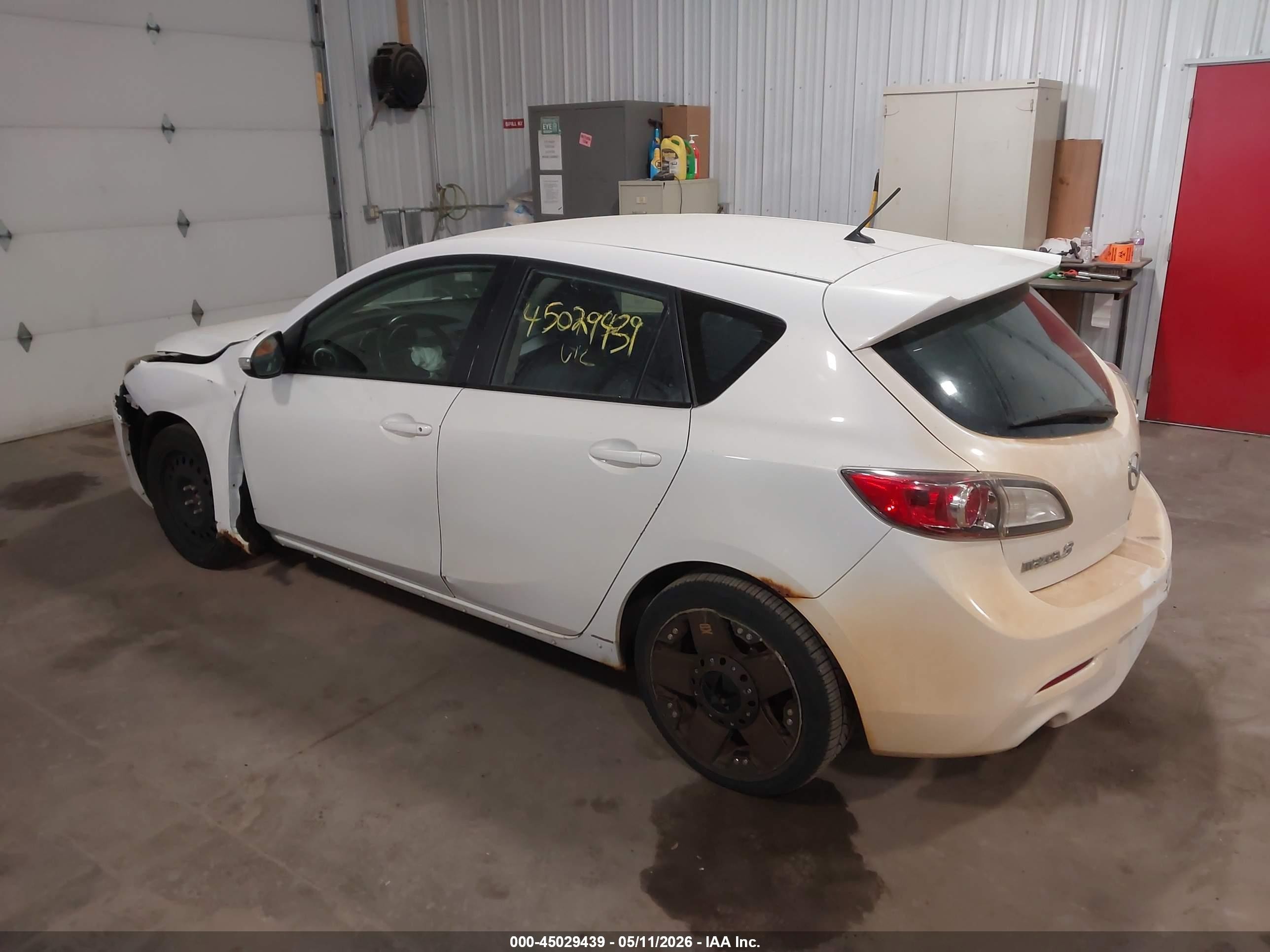 2010 Mazda Mazda3 S Sport White vin: JM1BL1H57A1184967