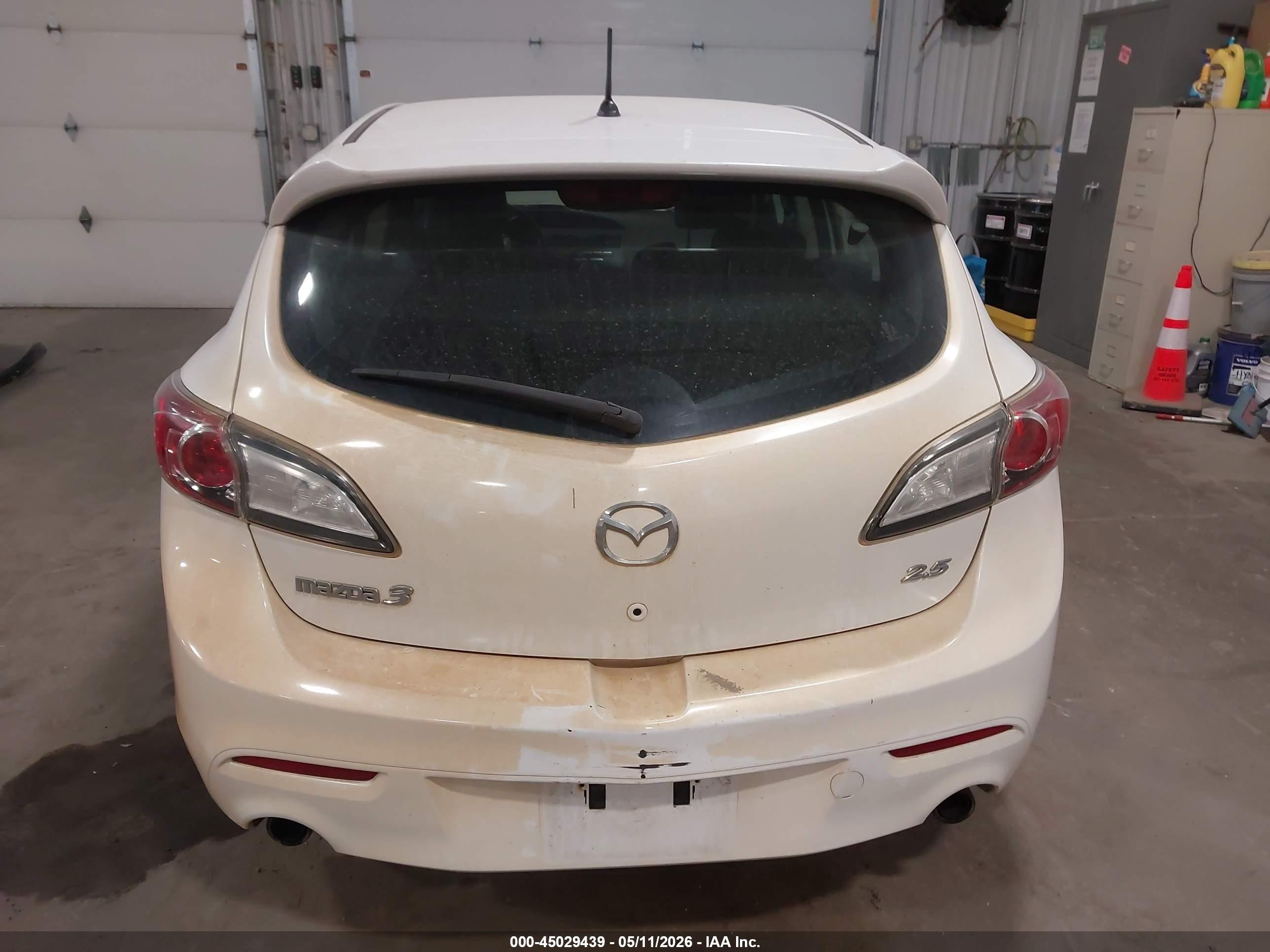 2010 Mazda Mazda3 S Sport White vin: JM1BL1H57A1184967