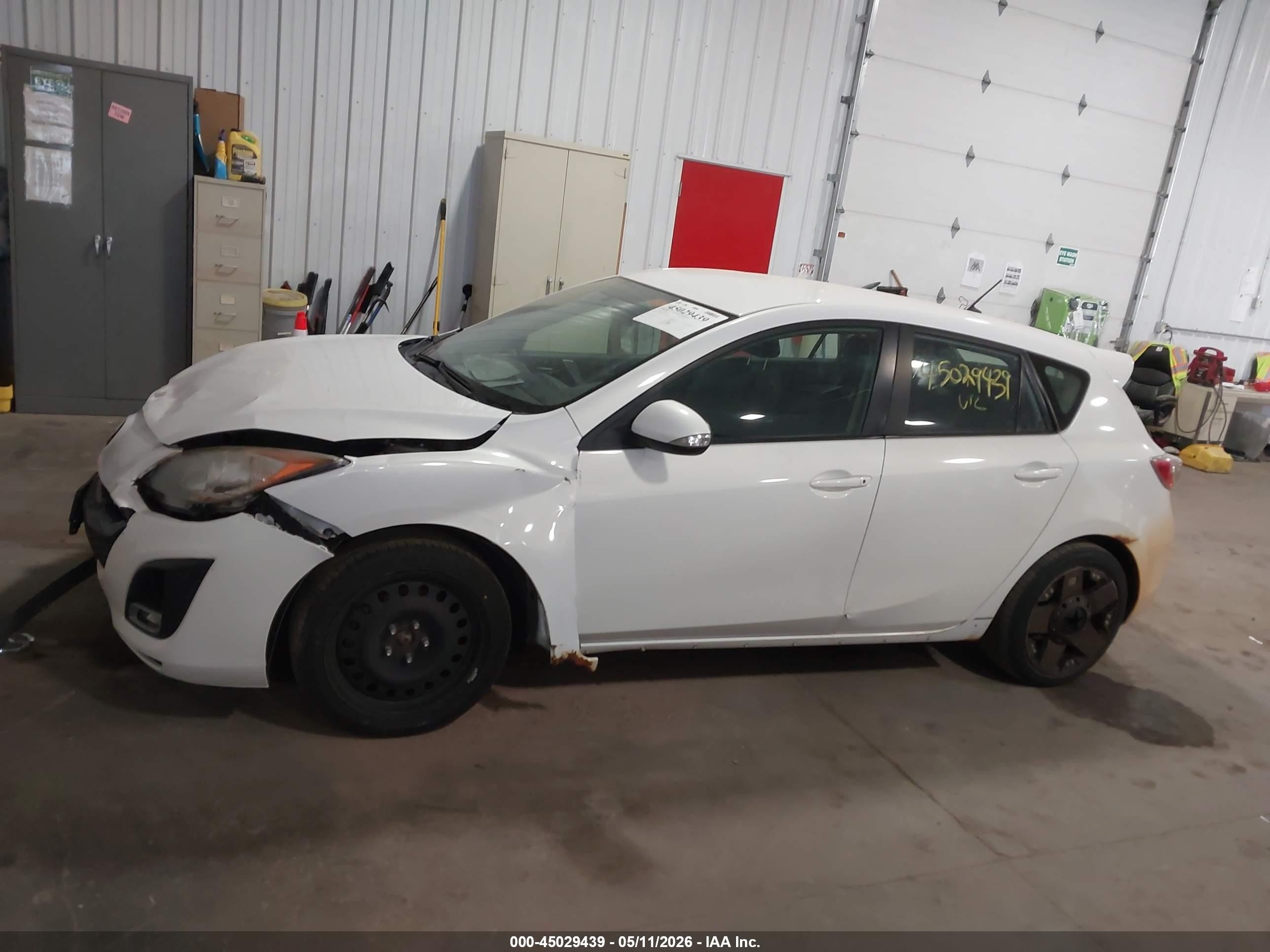 2010 Mazda Mazda3 S Sport White vin: JM1BL1H57A1184967