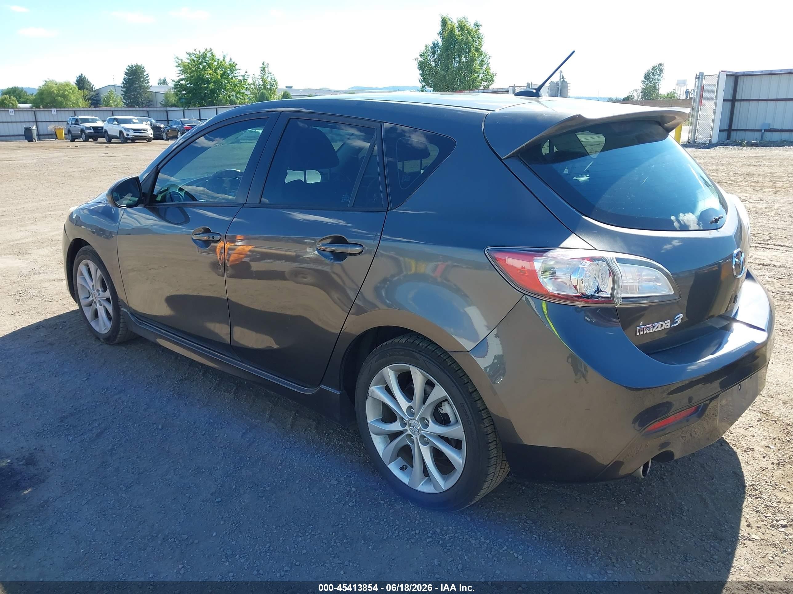 2010 Mazda Mazda3 S Grand Touring Gray vin: JM1BL1H57A1285667
