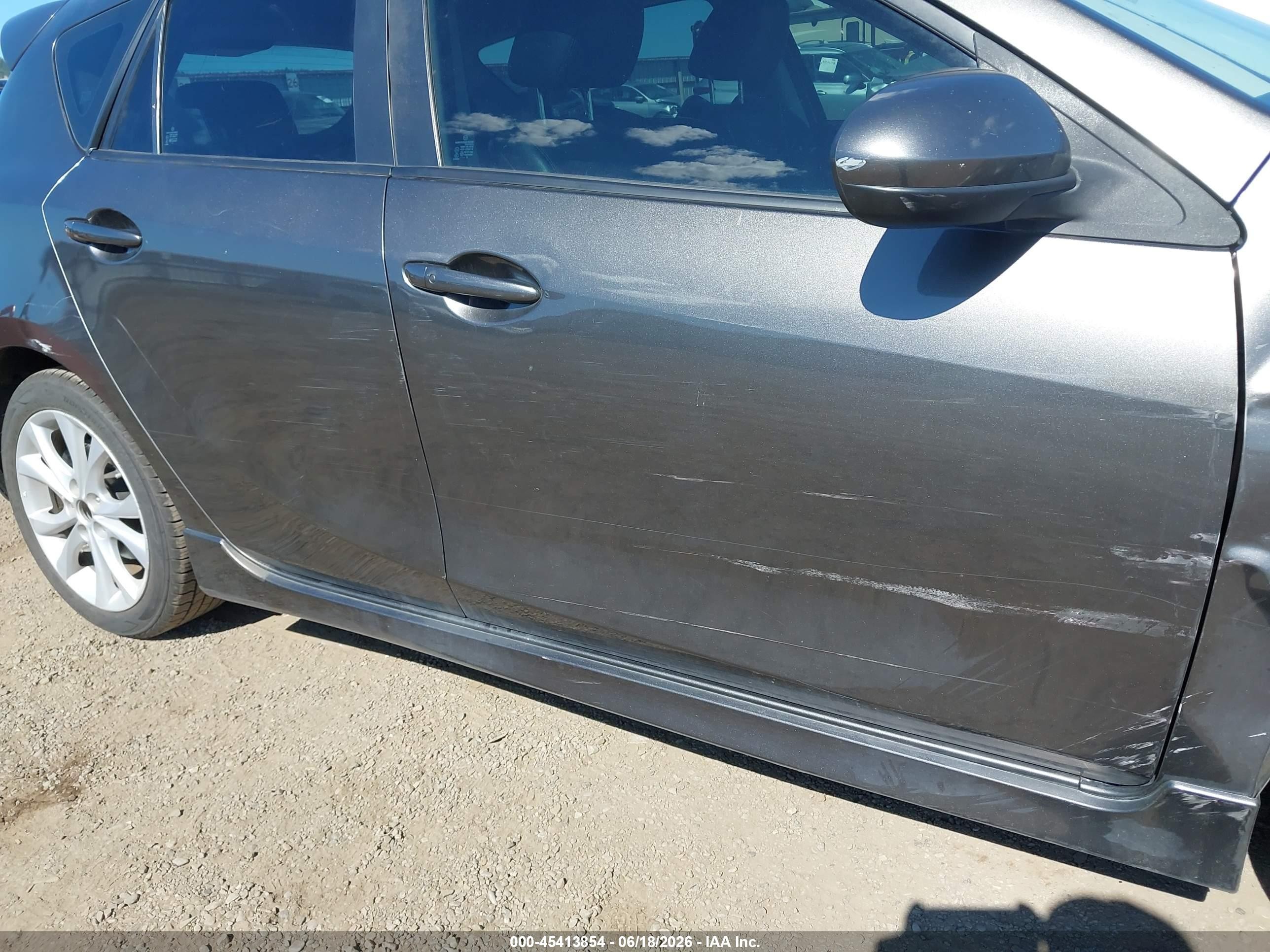 2010 Mazda Mazda3 S Grand Touring Gray vin: JM1BL1H57A1285667