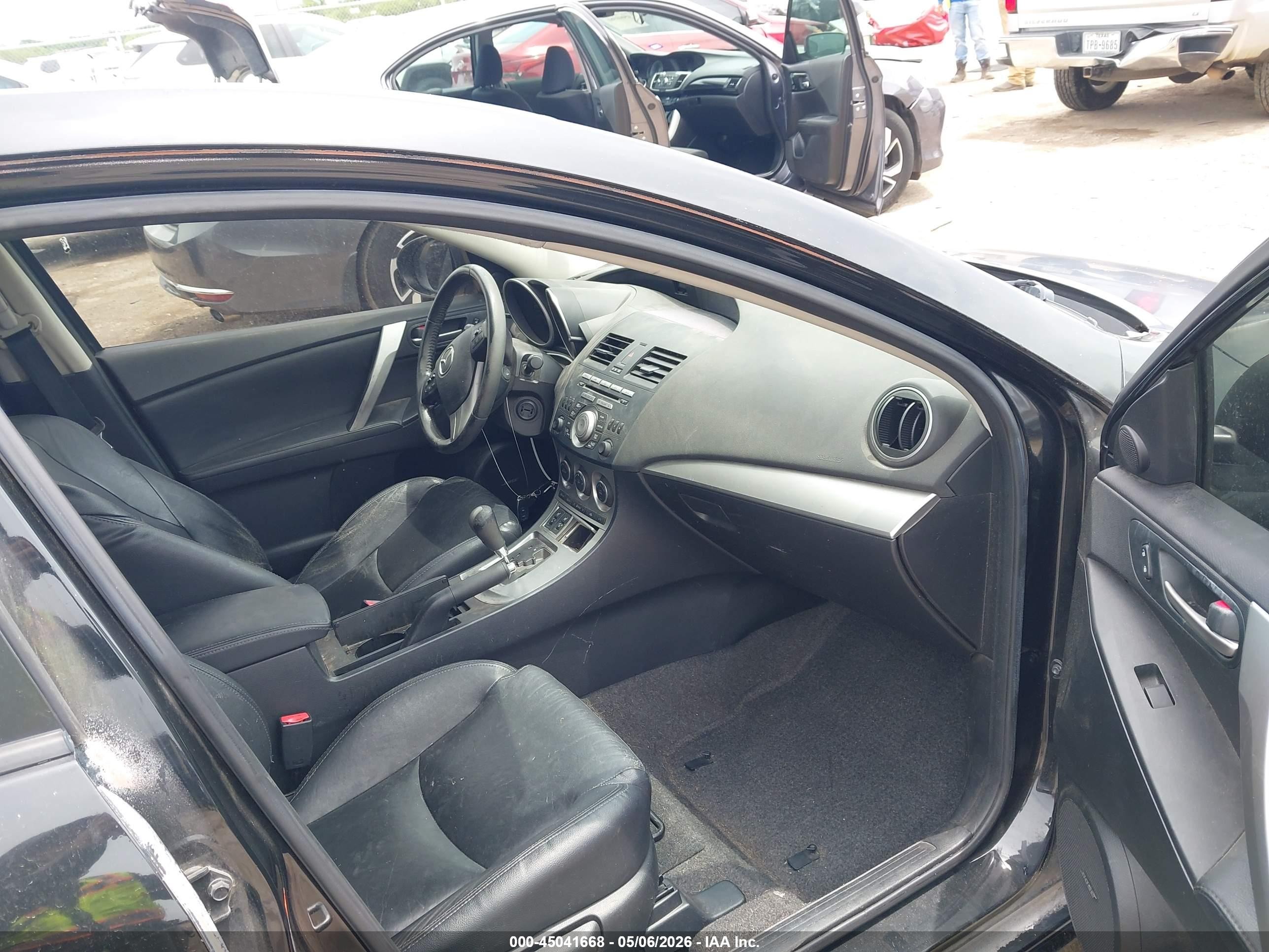 2010 Mazda Mazda3 S Grand Touring Black vin: JM1BL1H57A1315640