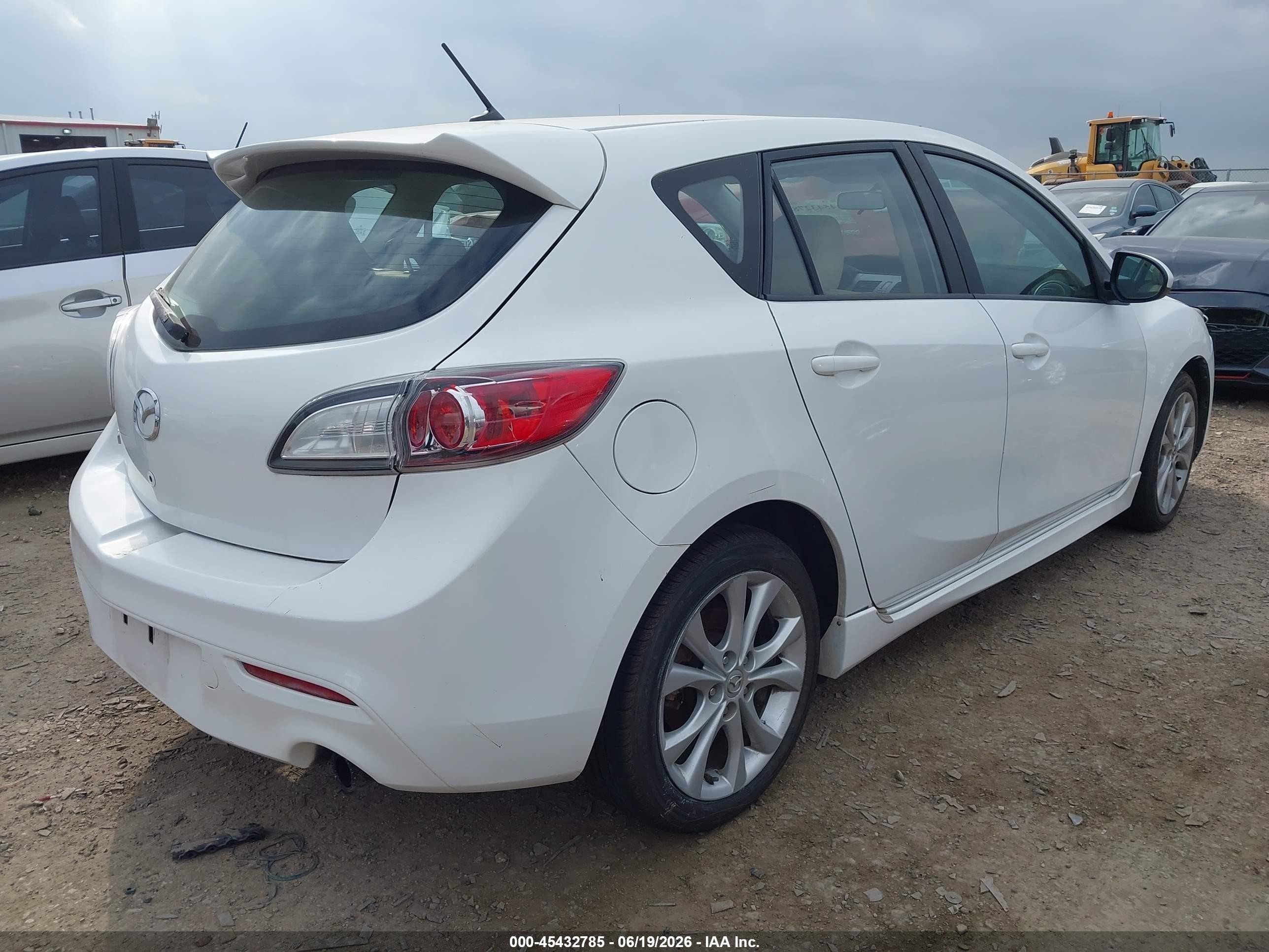 2010 Mazda Mazda3 S Sport White vin: JM1BL1H58A1100655