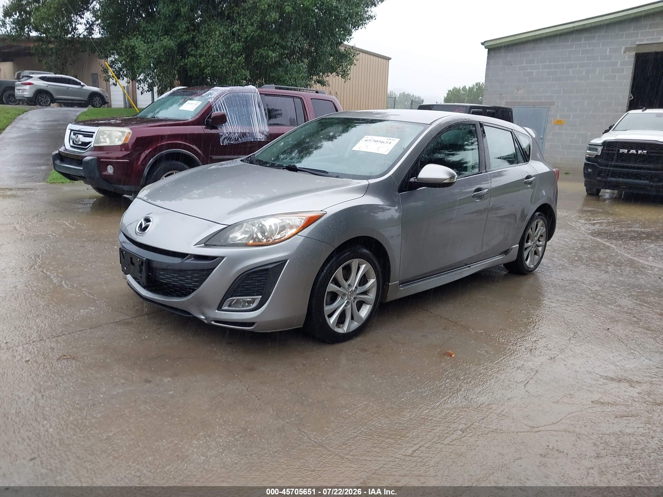 2010 Mazda Mazda3   Silver vin: JM1BL1H58A1211884