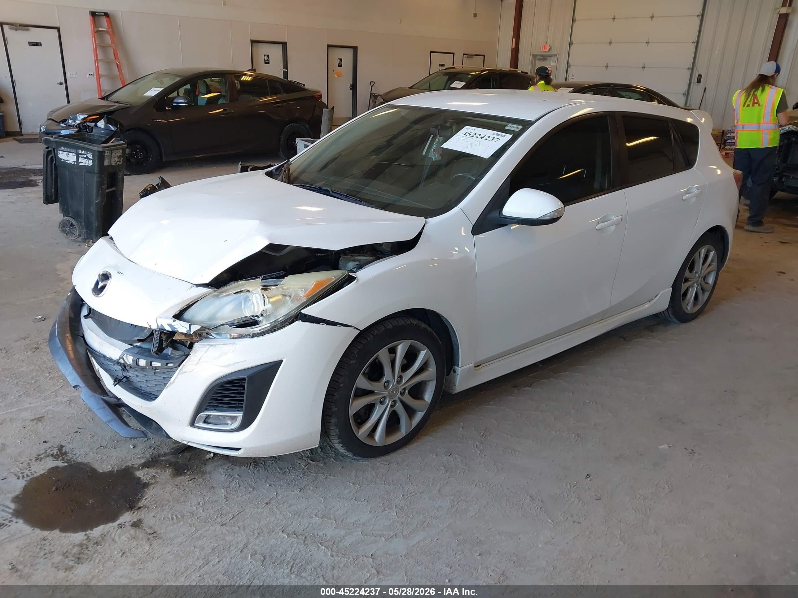 2010 Mazda Mazda3 S Grand Touring White vin: JM1BL1H59A1164025