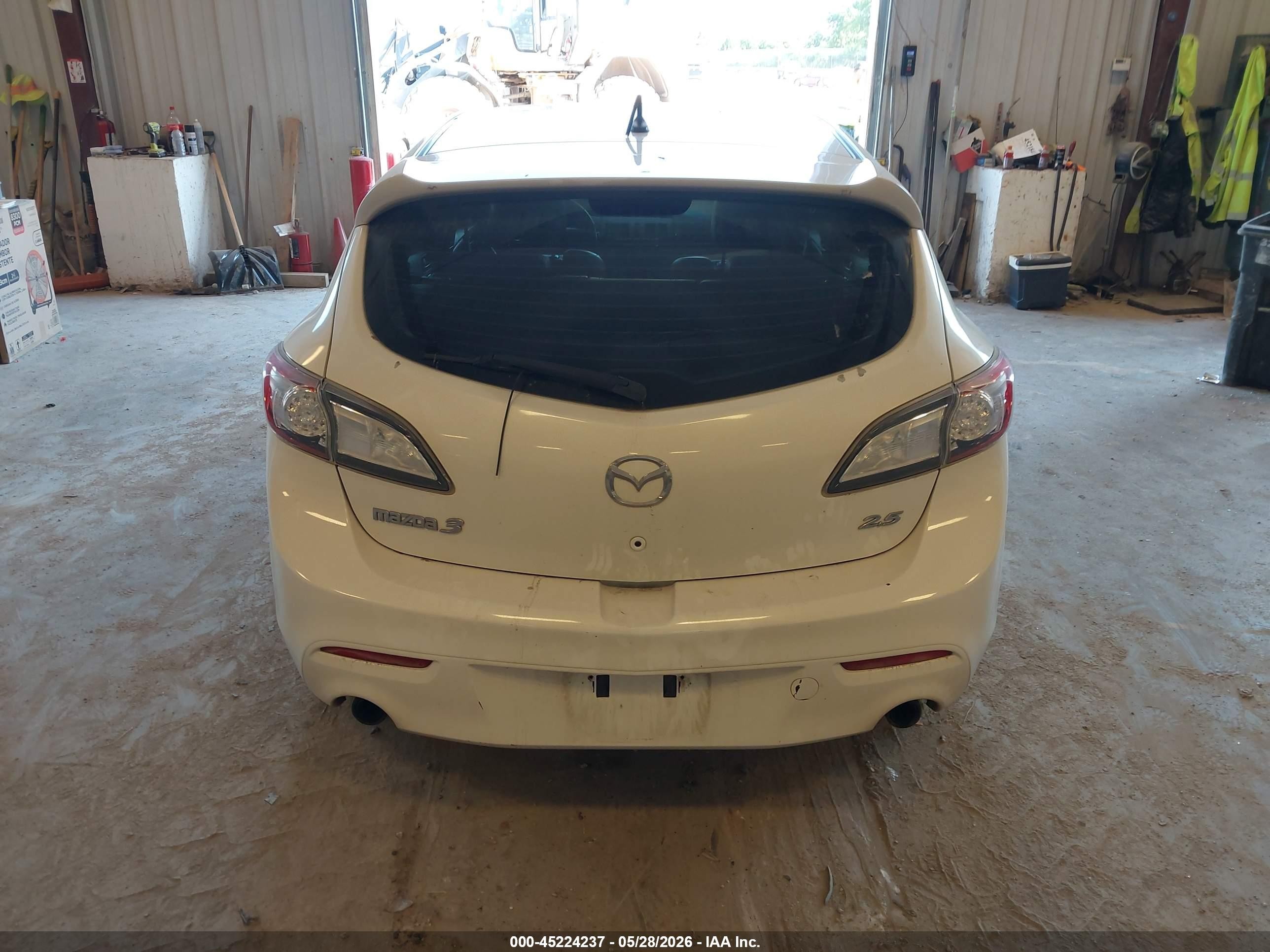 2010 Mazda Mazda3 S Grand Touring White vin: JM1BL1H59A1164025