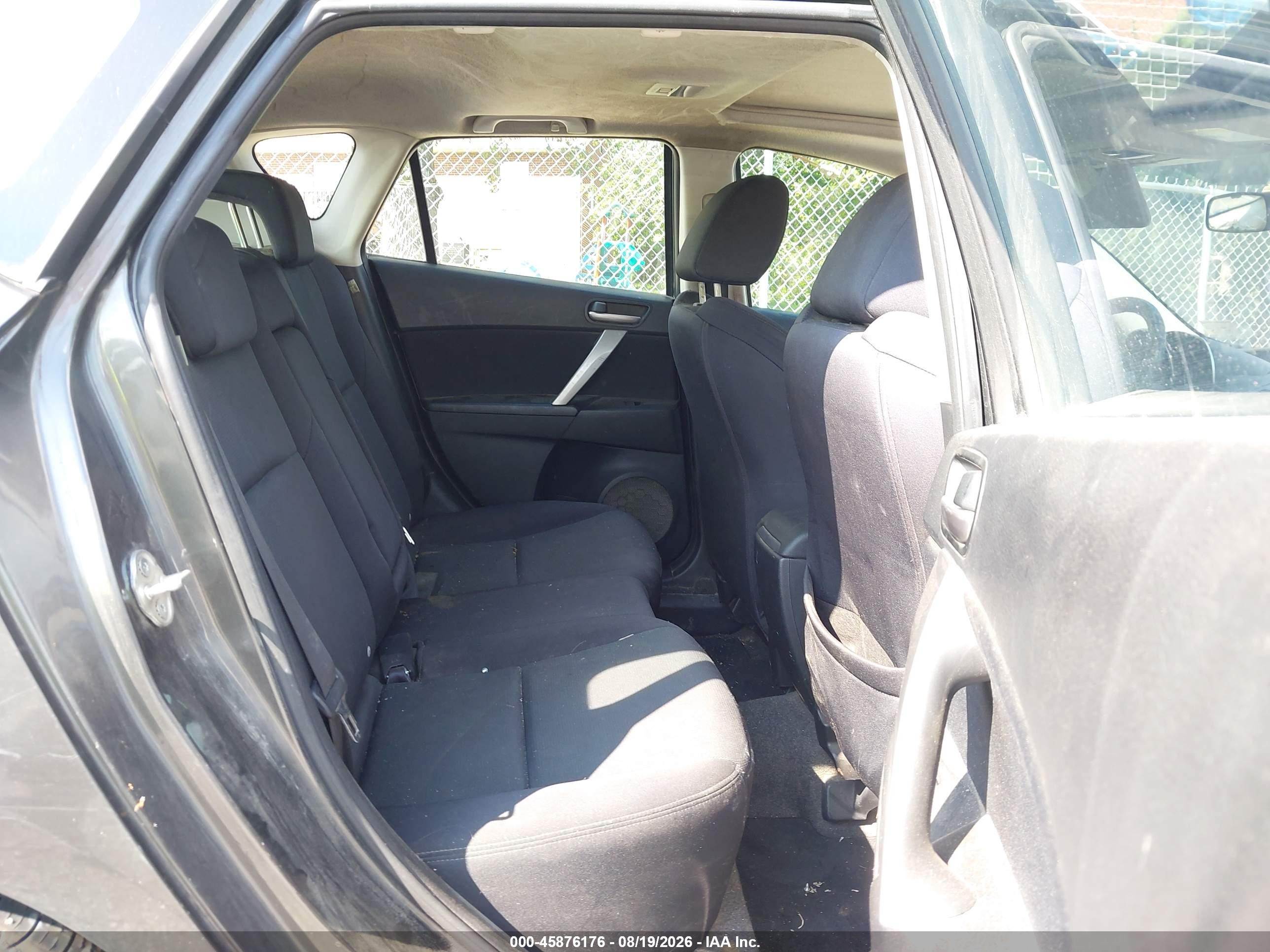 2010 Mazda Mazda3 S Sport Gray vin: JM1BL1H62A1323430