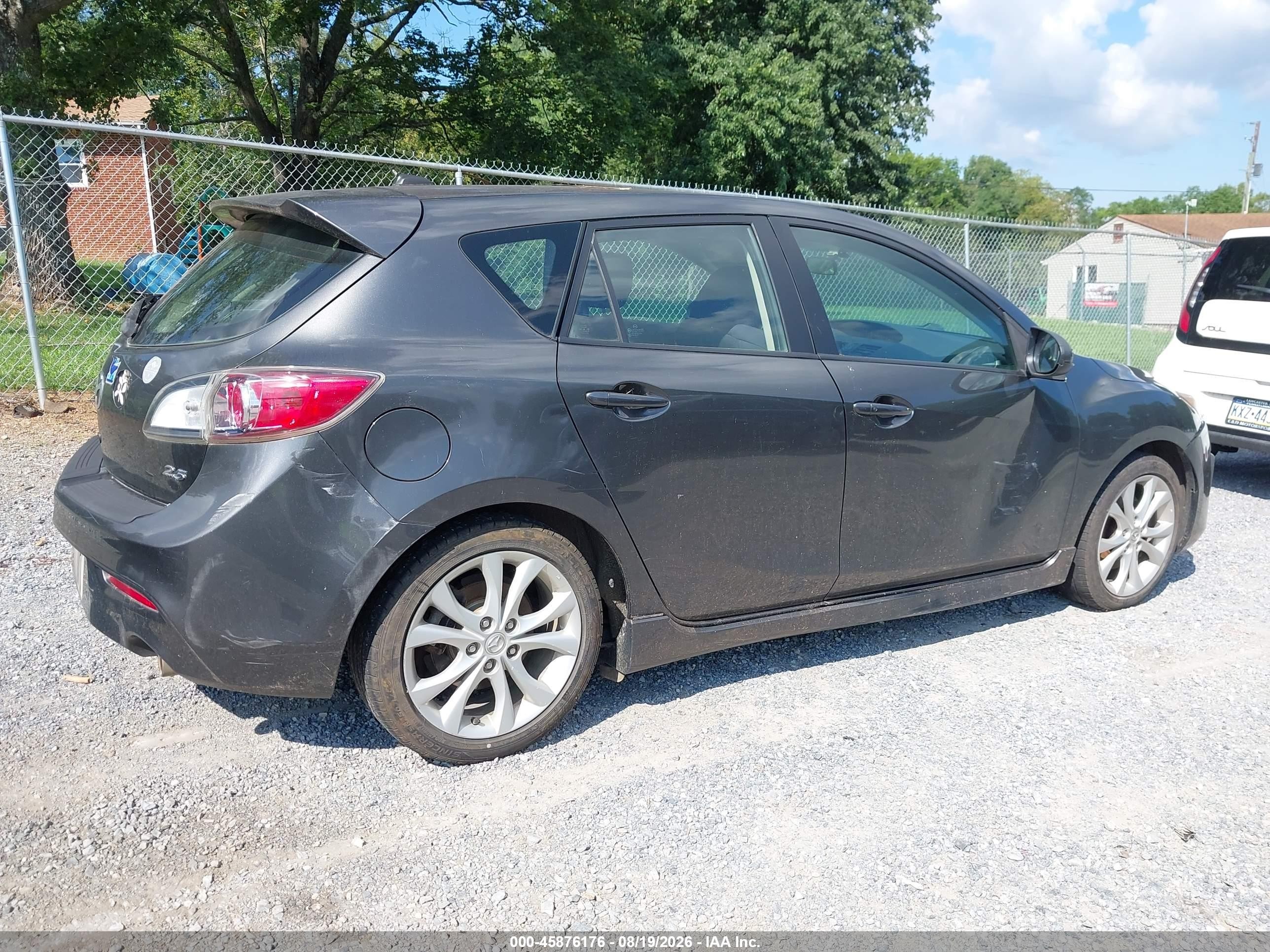 2010 Mazda Mazda3 S Sport Gray vin: JM1BL1H62A1323430