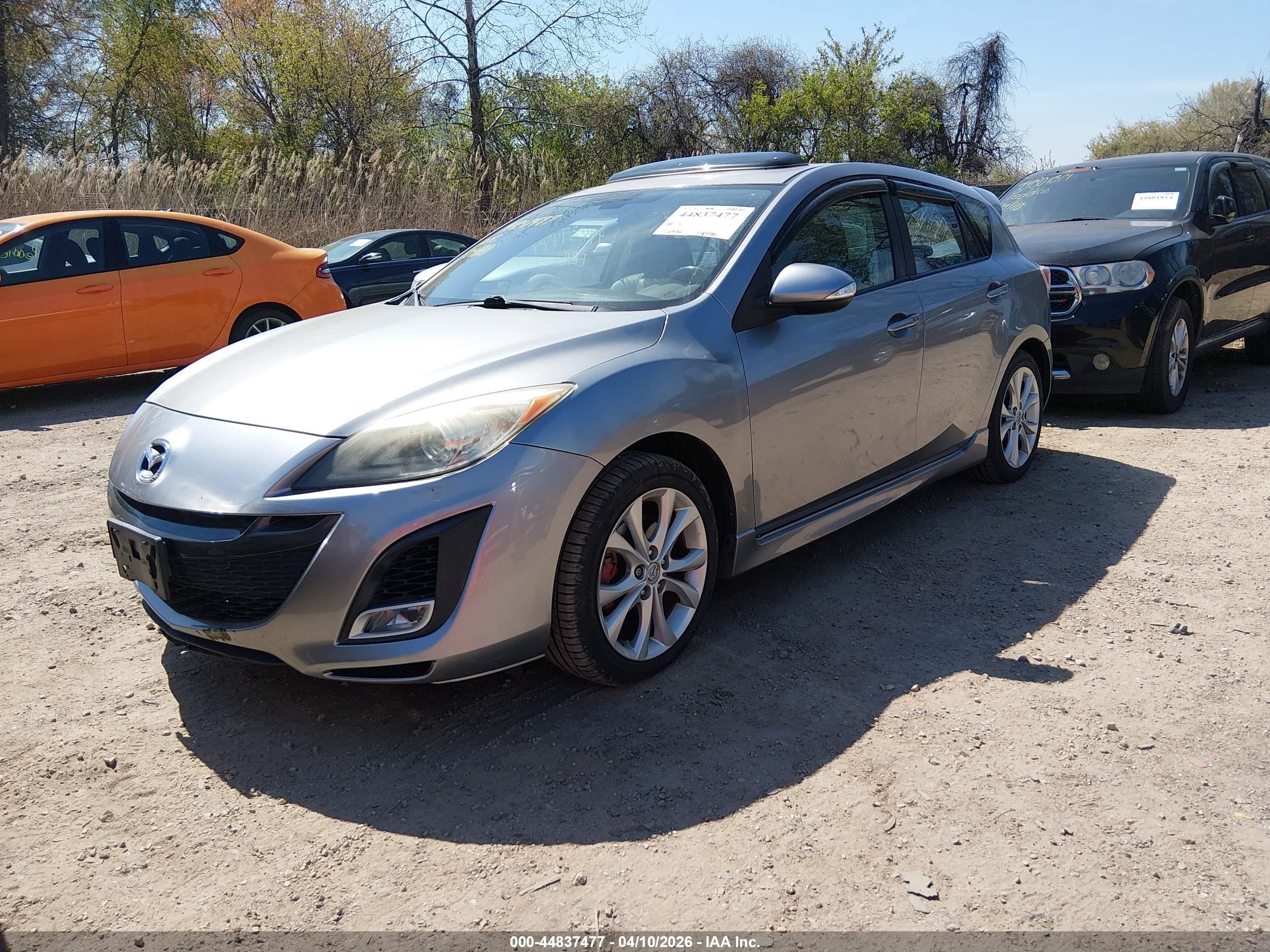 2010 Mazda Mazda3 S Grand Touring Silver vin: JM1BL1H64A1169495