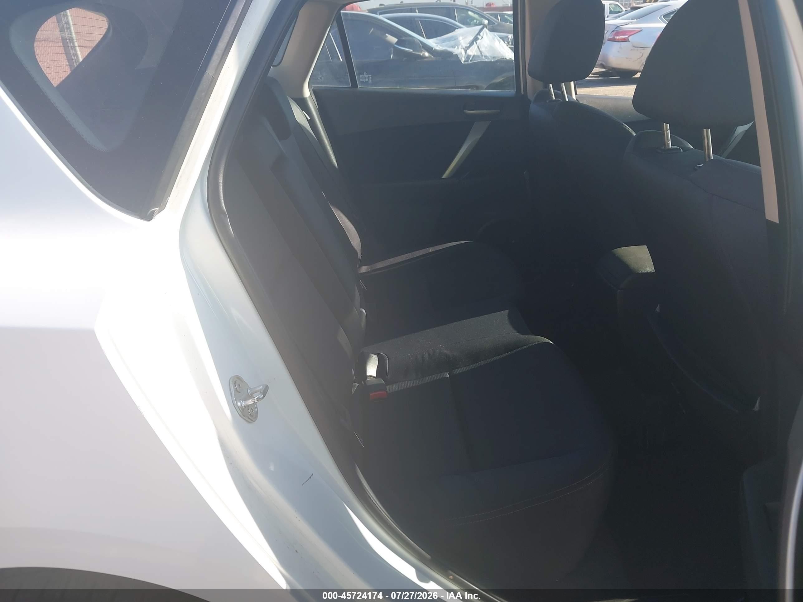 2010 Mazda Mazda3 S Sport White vin: JM1BL1H64A1278359