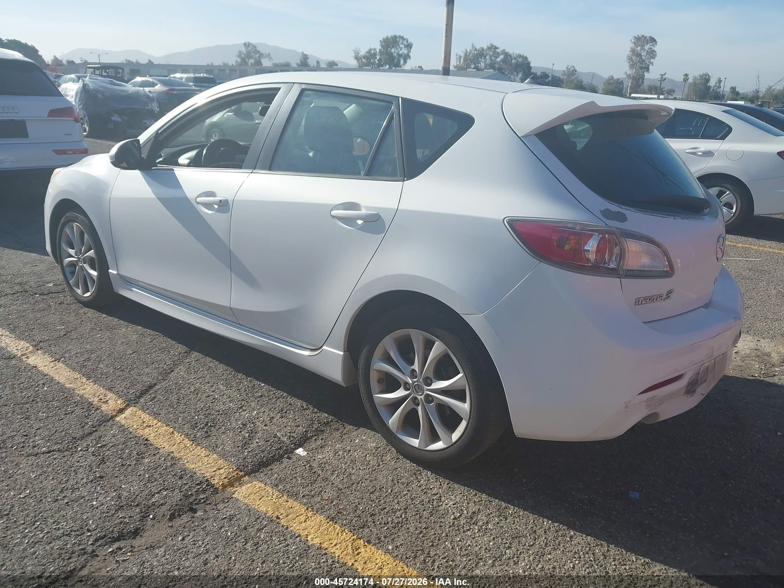 2010 Mazda Mazda3 S Sport White vin: JM1BL1H64A1278359