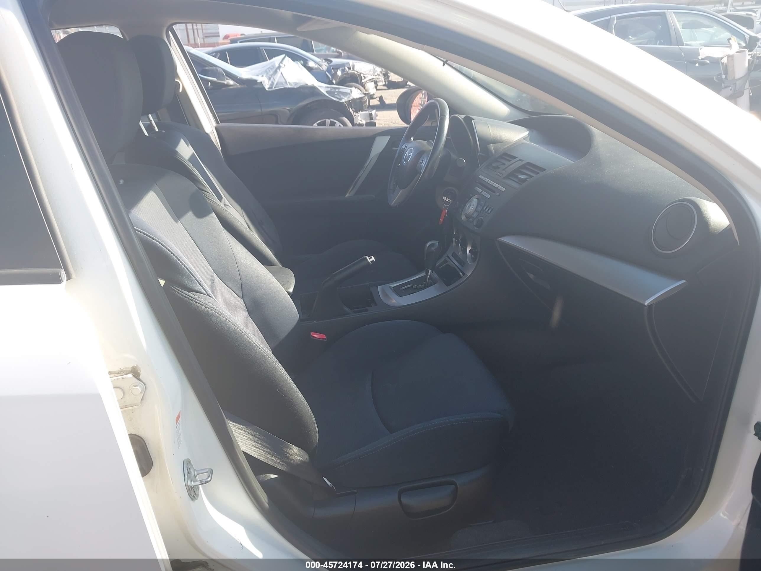 2010 Mazda Mazda3 S Sport White vin: JM1BL1H64A1278359