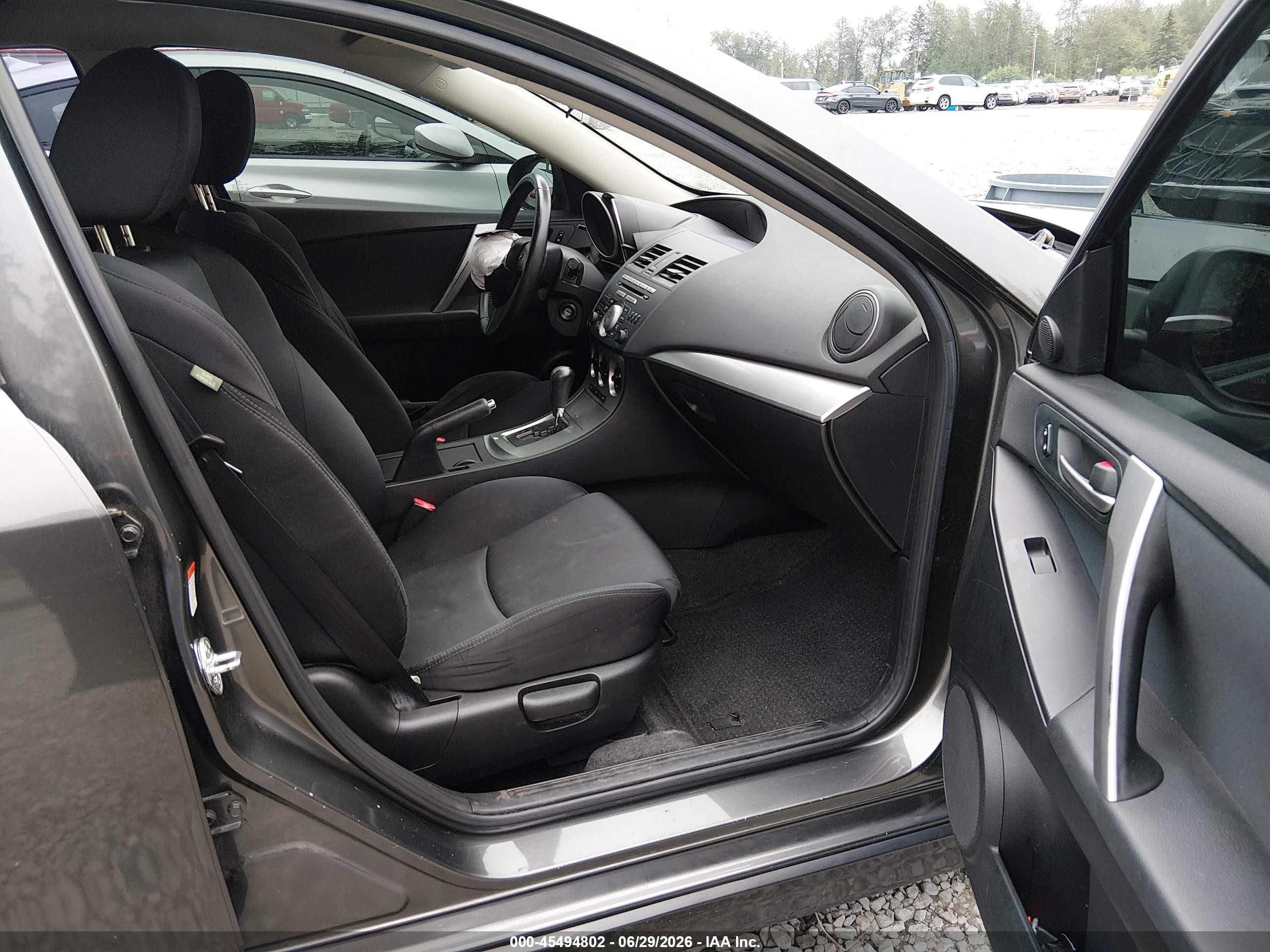 2010 Mazda Mazda3 S Sport Gray vin: JM1BL1H65A1300045