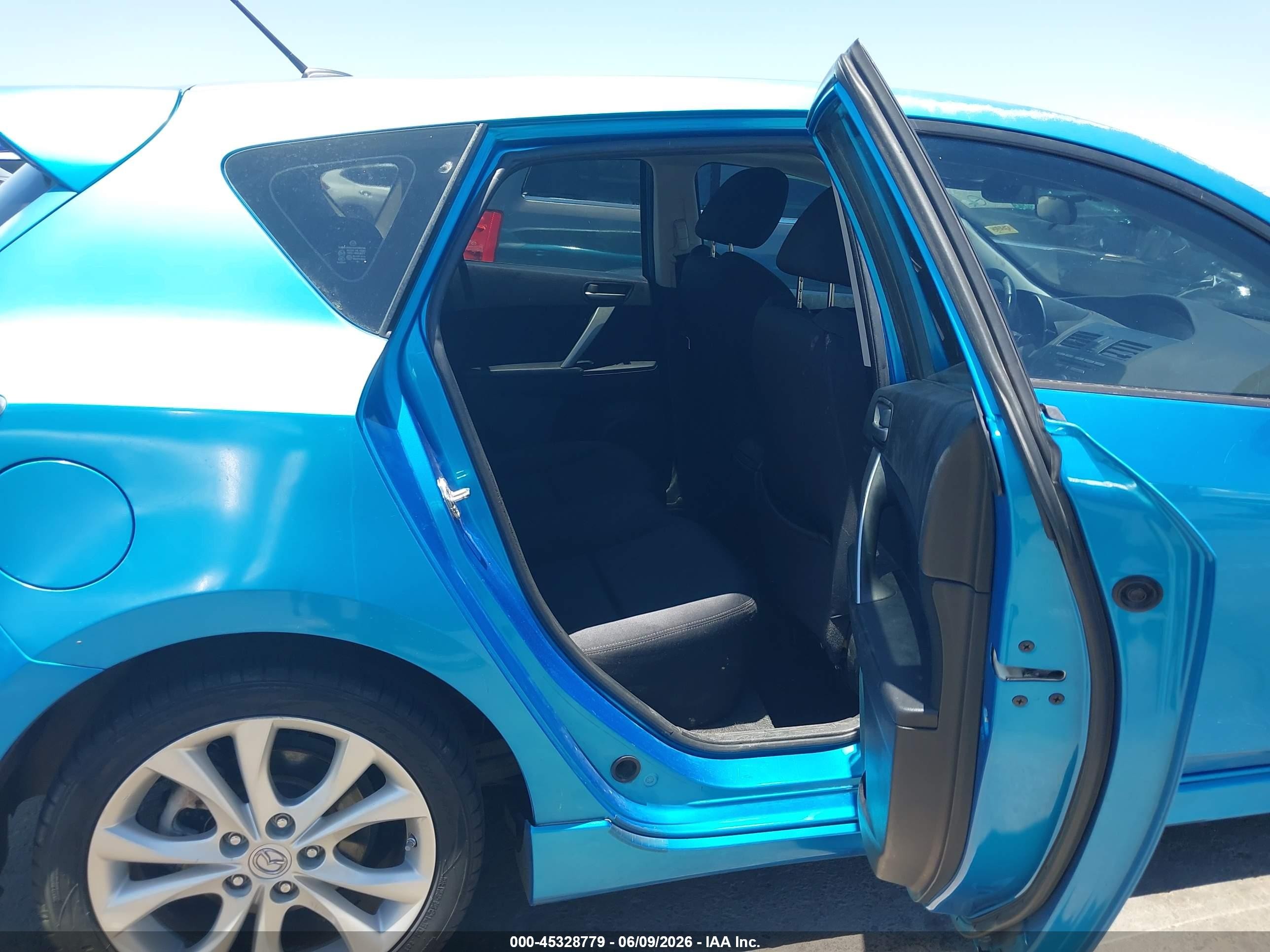2010 Mazda Mazda3 S Sport Blue vin: JM1BL1H65A1352954