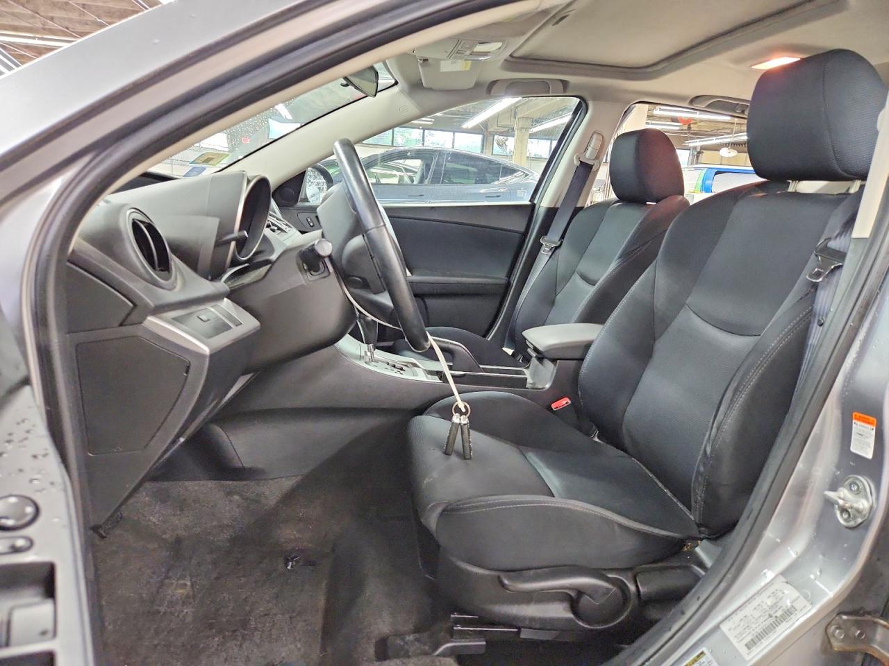 2010 Mazda 3 S Silver vin: JM1BL1H69A1229402