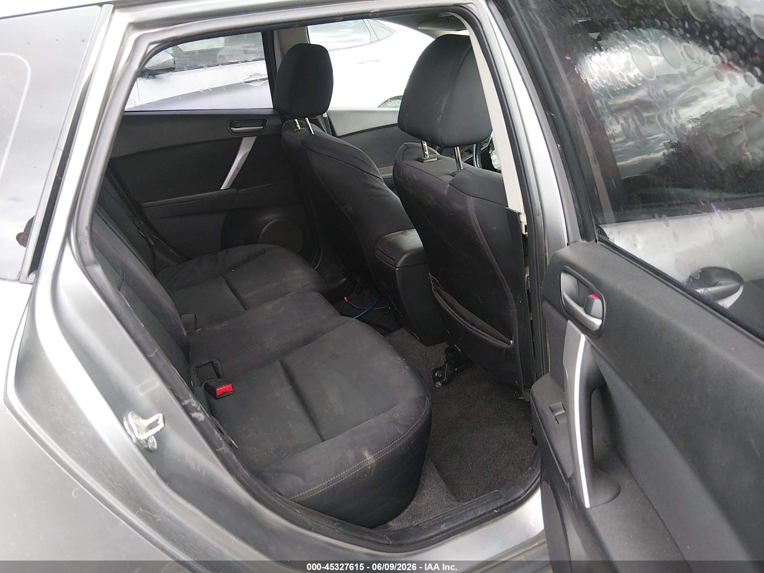 2010 Mazda Mazda3 S Sport Gray vin: JM1BL1H69A1273173