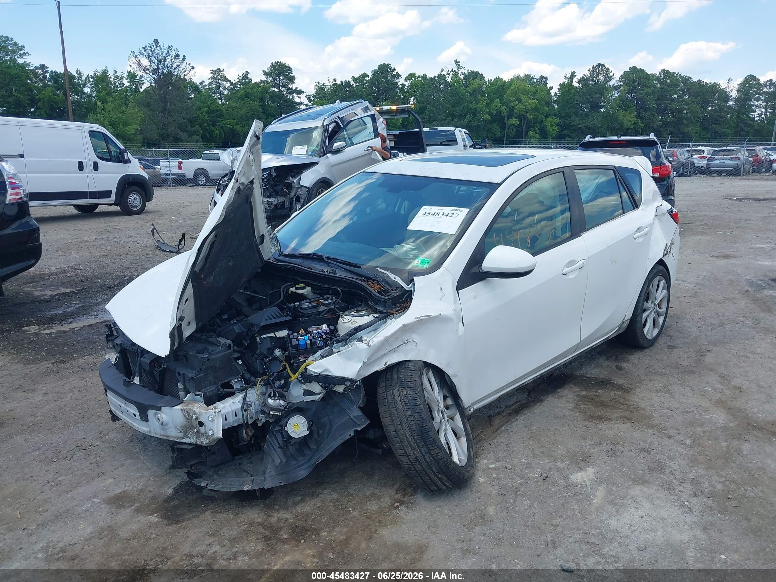 2010 Mazda Mazda3   Белый vin: JM1BL1H6XA1277684