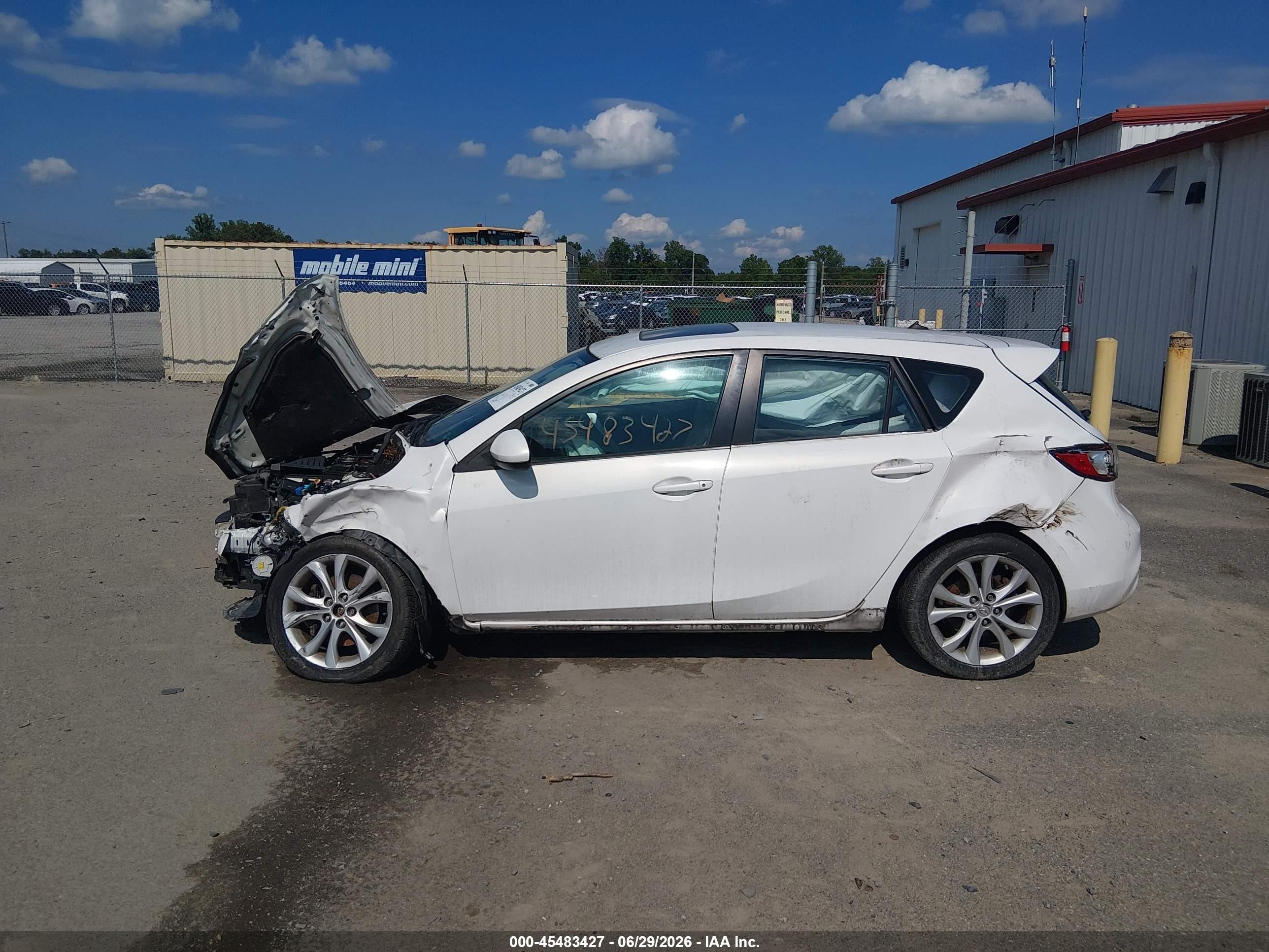 2010 Mazda Mazda3   Белый vin: JM1BL1H6XA1277684