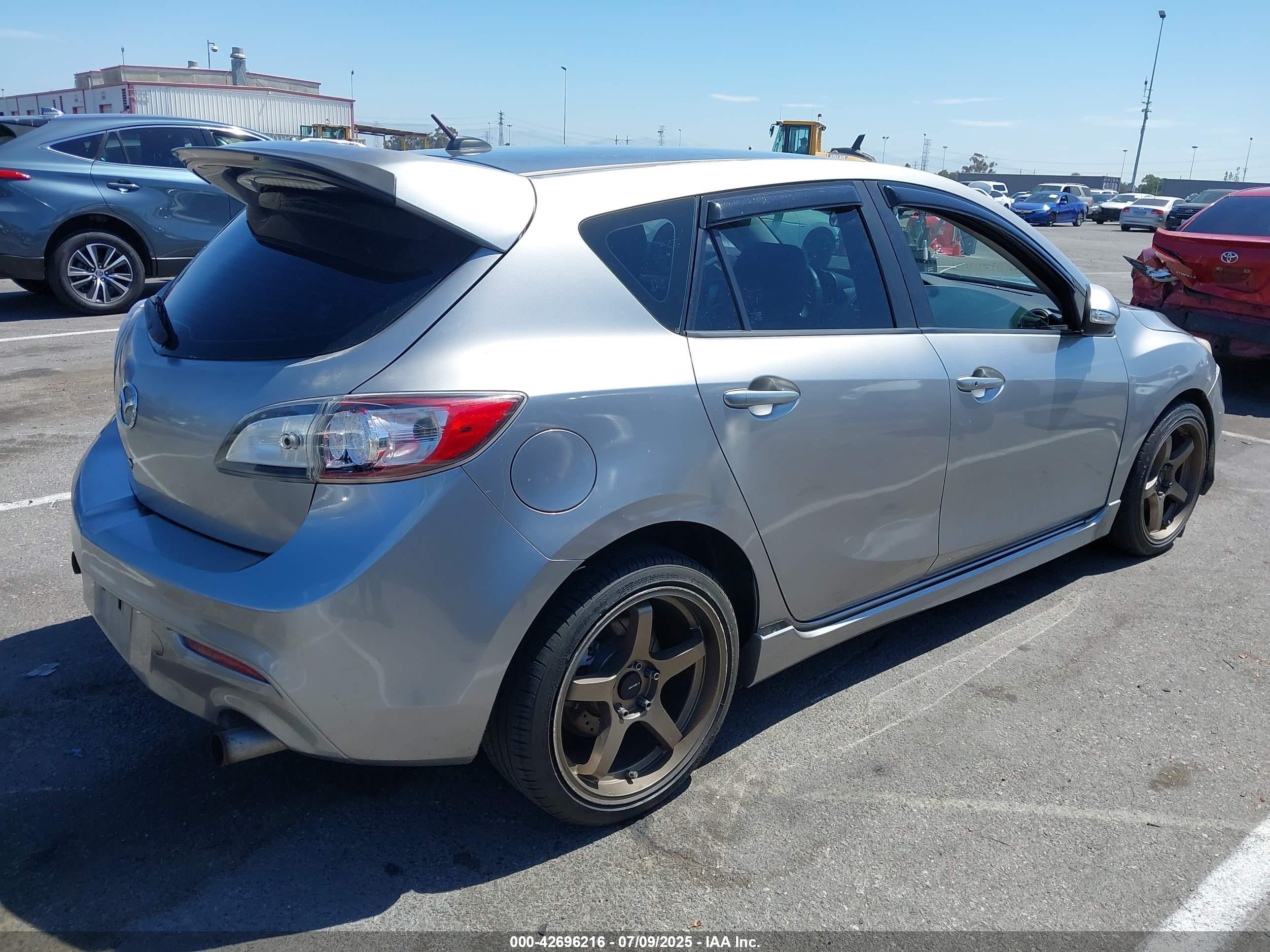 2011 Mazda Mazdaspeed3 Sport Silver vin: JM1BL1K39B1428188
