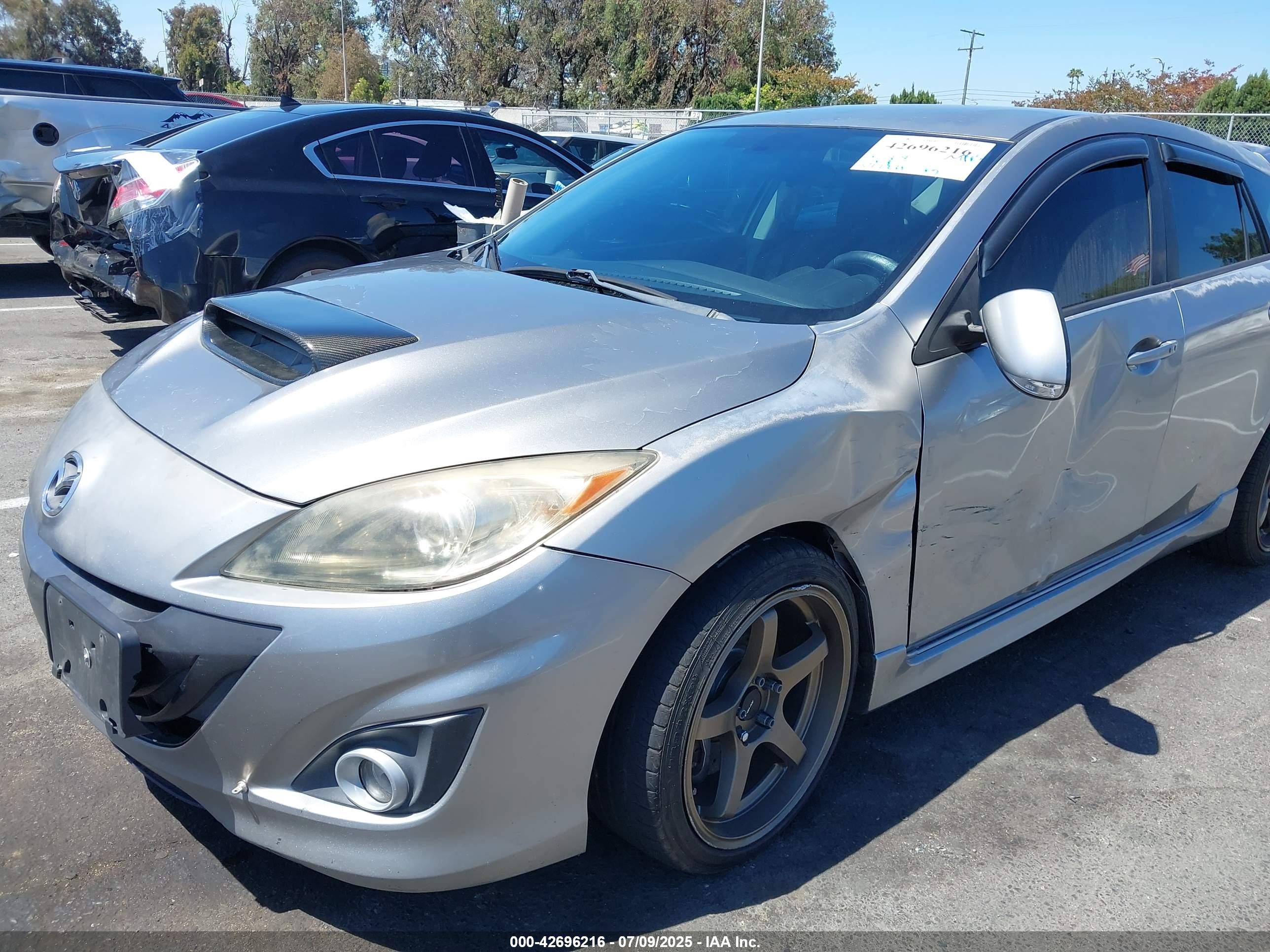 2011 Mazda Mazdaspeed3 Sport Silver vin: JM1BL1K39B1428188