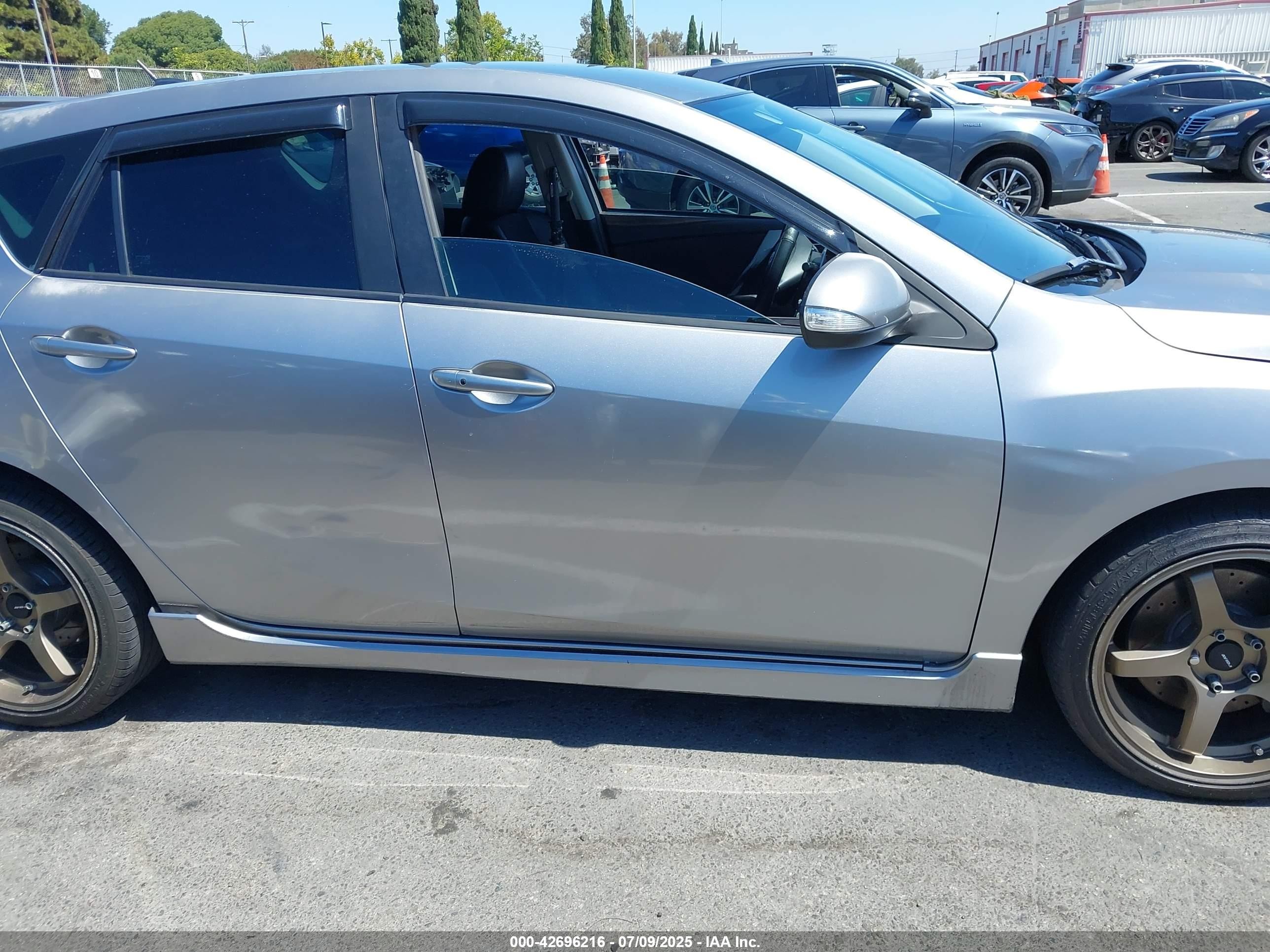 2011 Mazda Mazdaspeed3 Sport Silver vin: JM1BL1K39B1428188