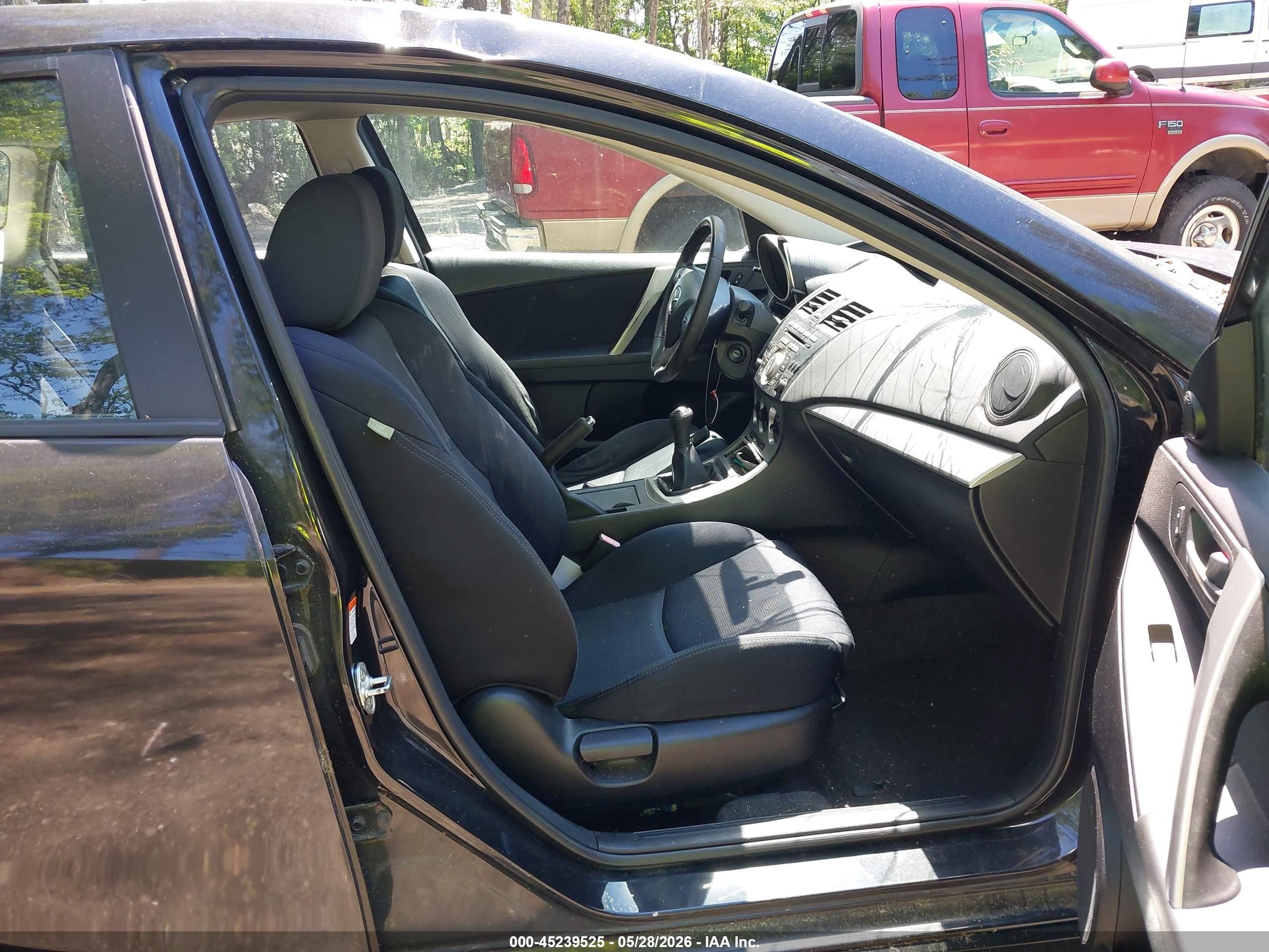 2011 Mazda Mazda3 S Sport Black vin: JM1BL1K50B1377410