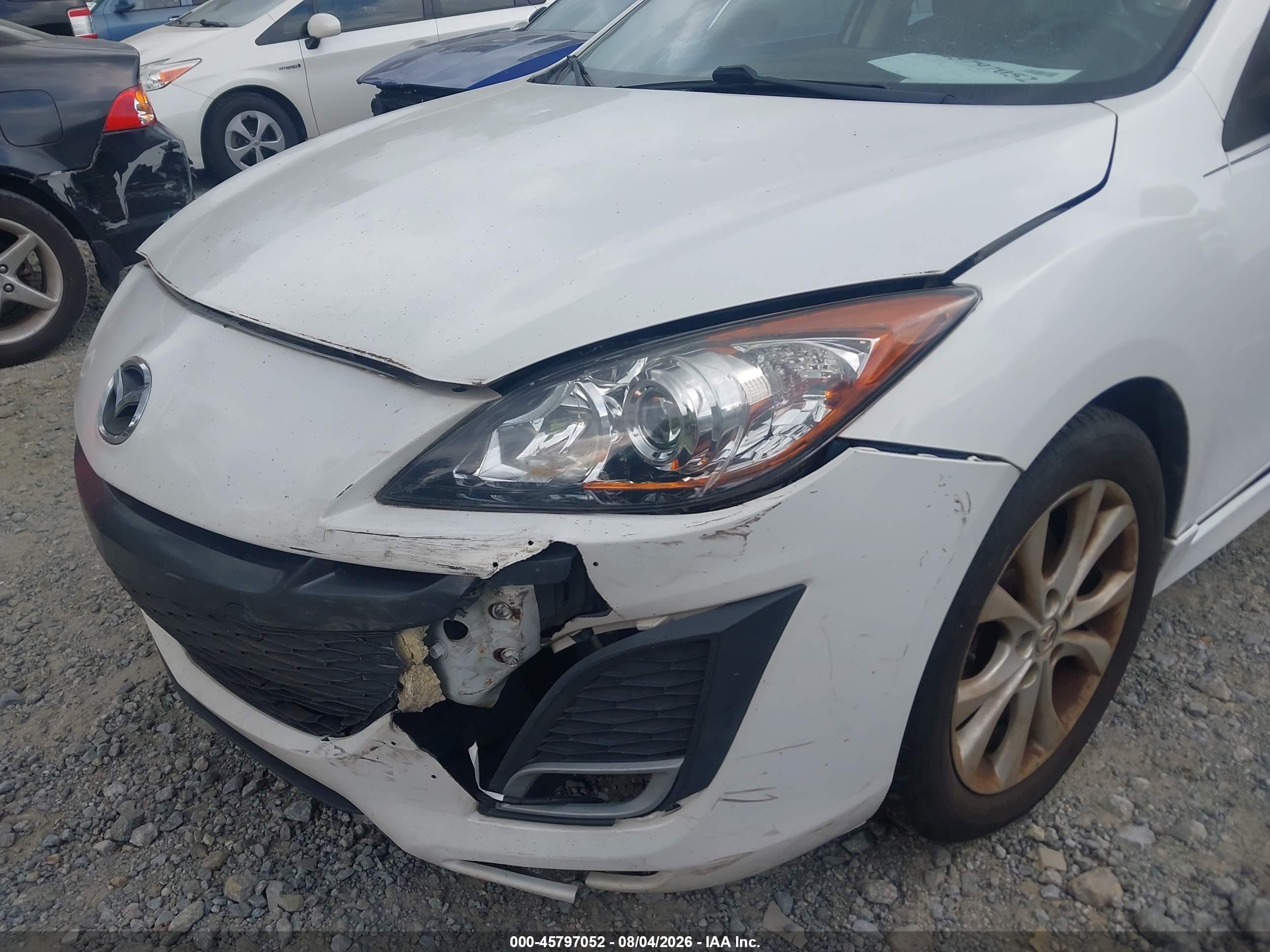 2011 Mazda Mazda3 S Sport Белый vin: JM1BL1K50B1417288