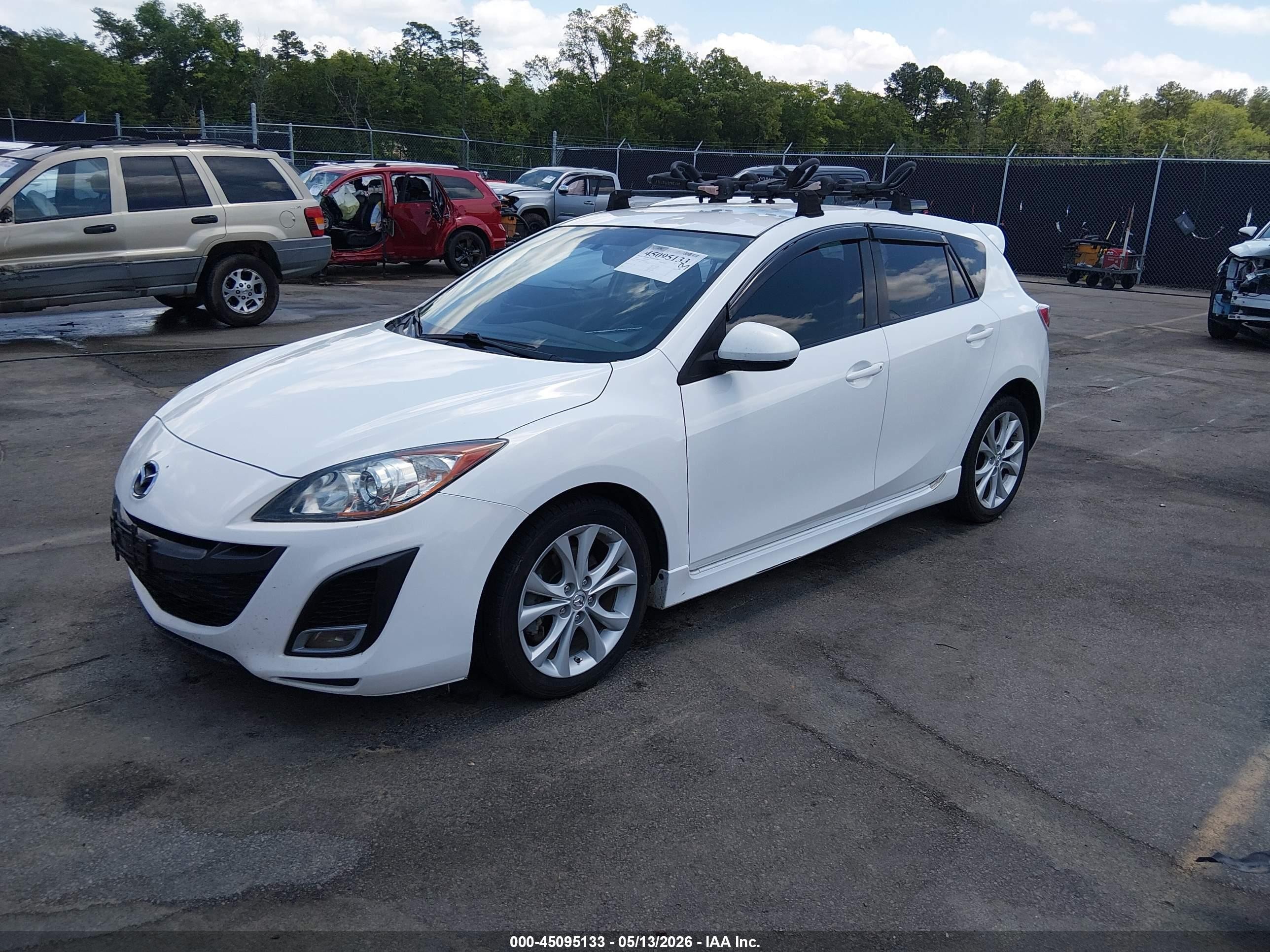 2011 Mazda Mazda3 S Sport Белый vin: JM1BL1K54B1459169