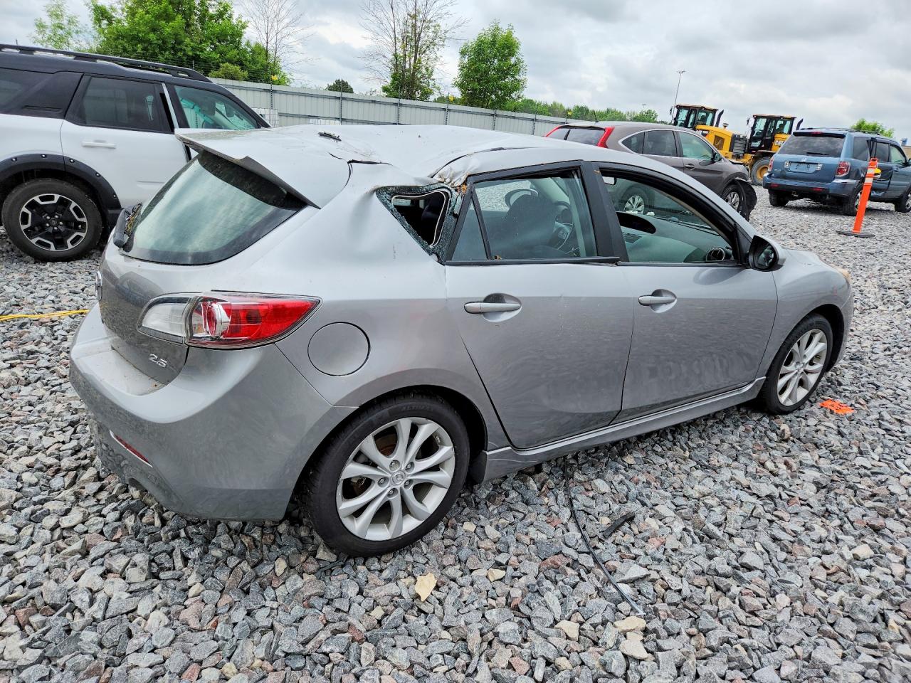 2011 Mazda 3 S Silver vin: JM1BL1K54B1474027