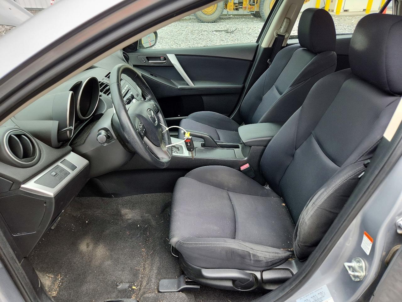 2011 Mazda 3 S Silver vin: JM1BL1K54B1474027
