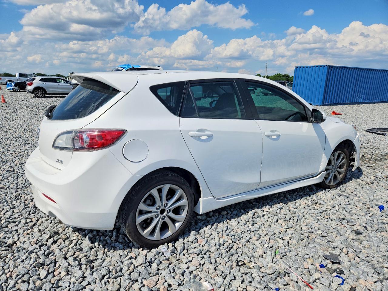 2011 Mazda 3 S White vin: JM1BL1K55B1465191