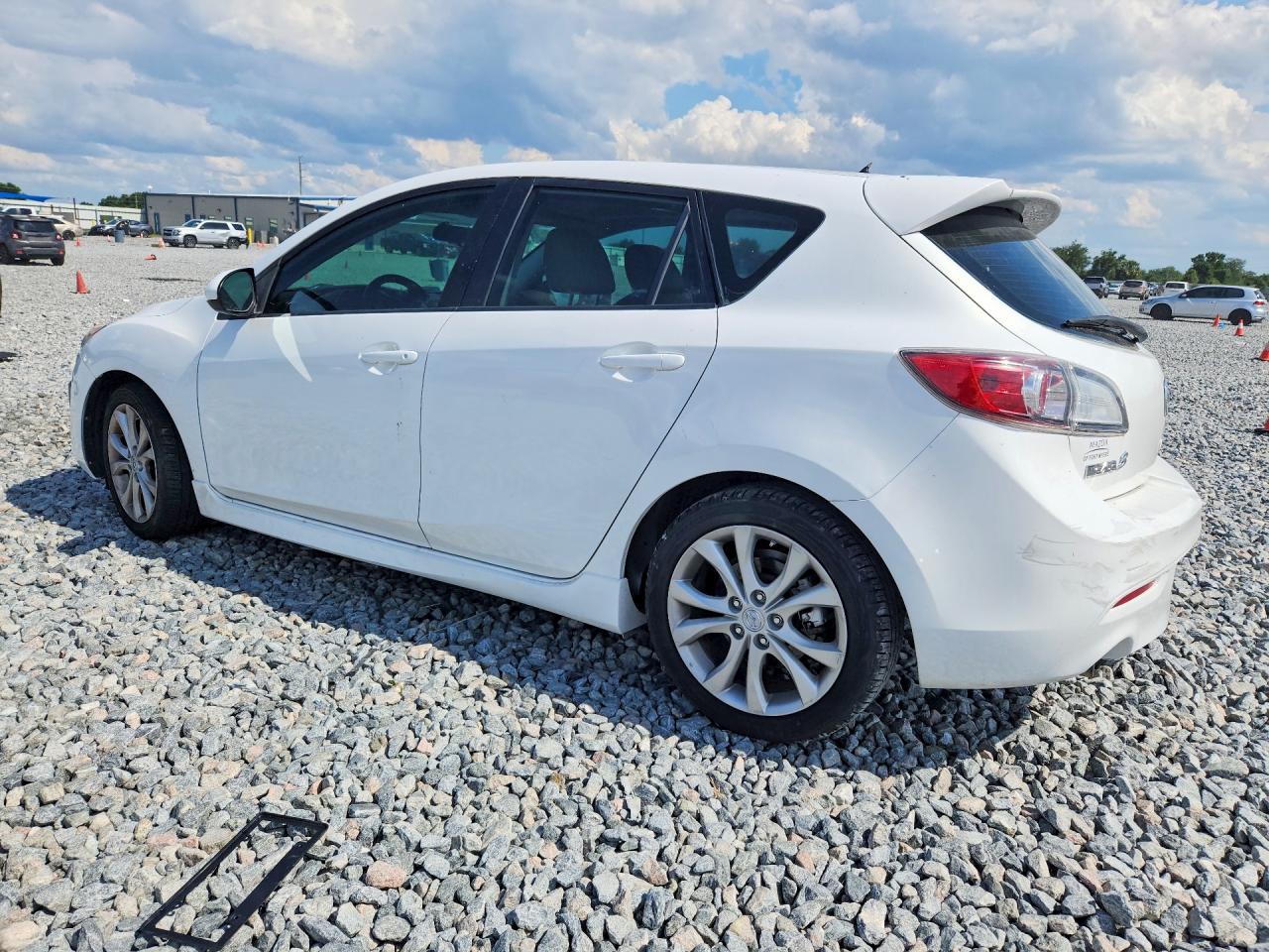 2011 Mazda 3 S White vin: JM1BL1K55B1465191