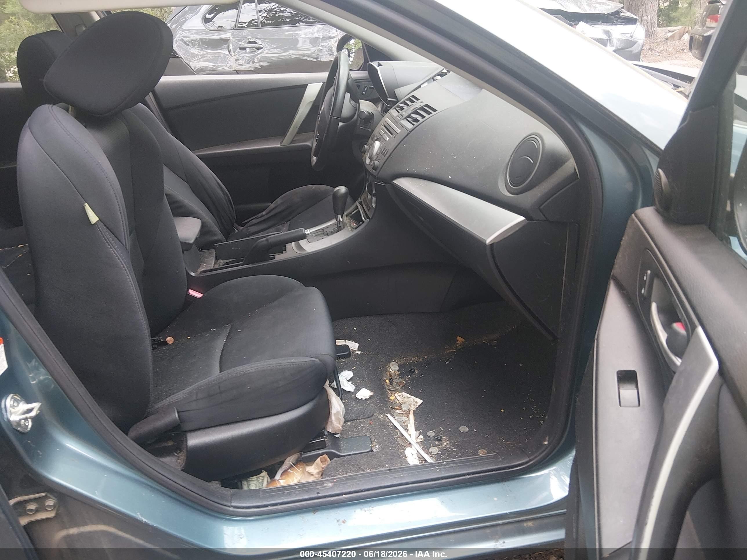 2011 Mazda Mazda3 S Sport Blue vin: JM1BL1K56B1432717