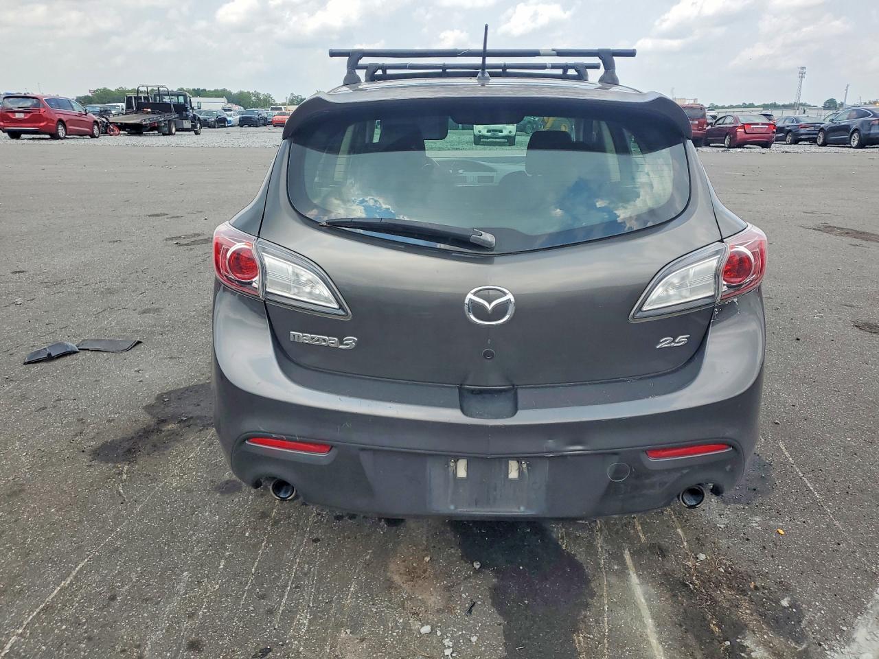 2011 Mazda 3 S Gray vin: JM1BL1K58B1458977