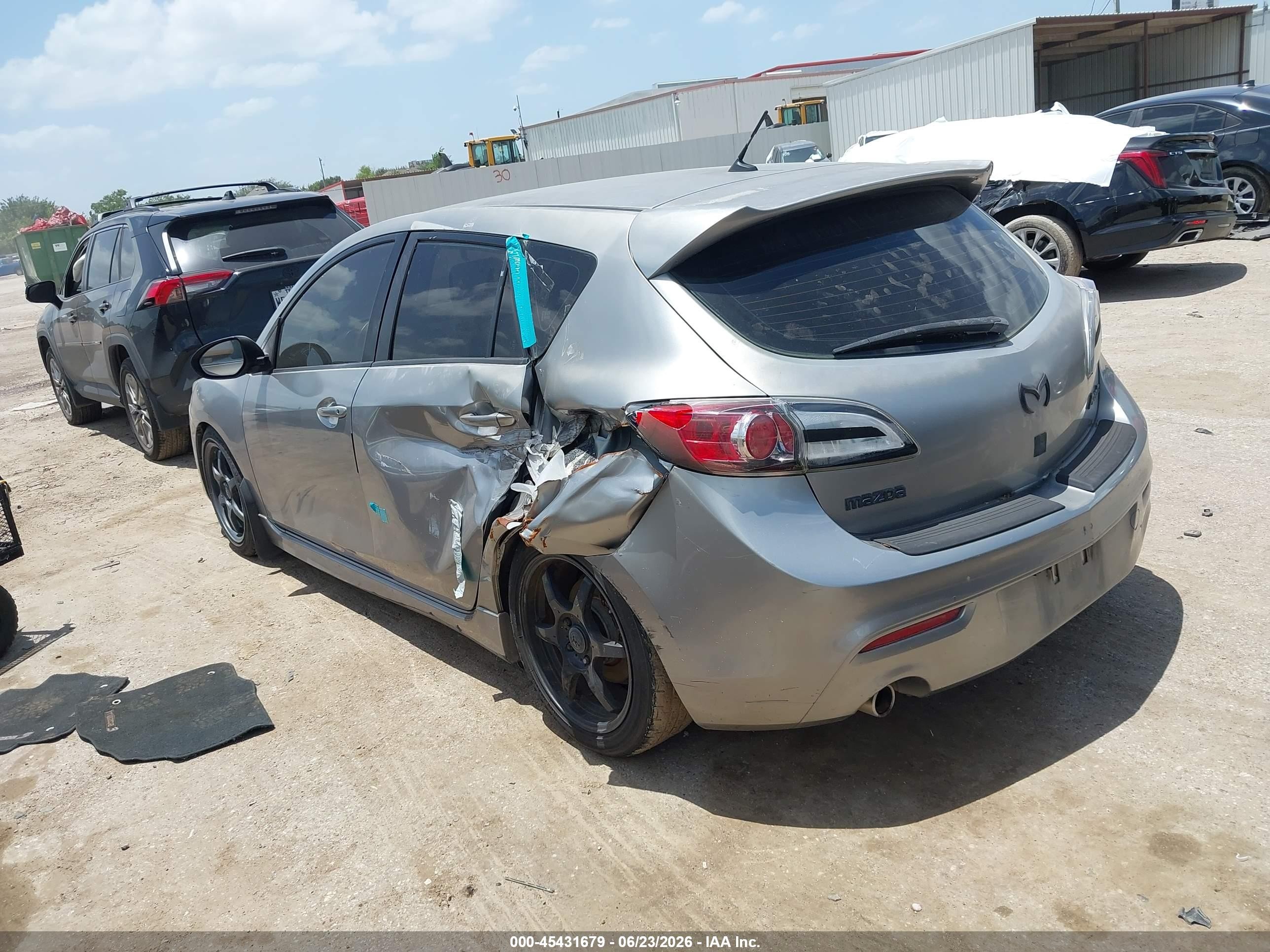 2011 Mazda Mazda3 S Sport Gray vin: JM1BL1K58B1472491