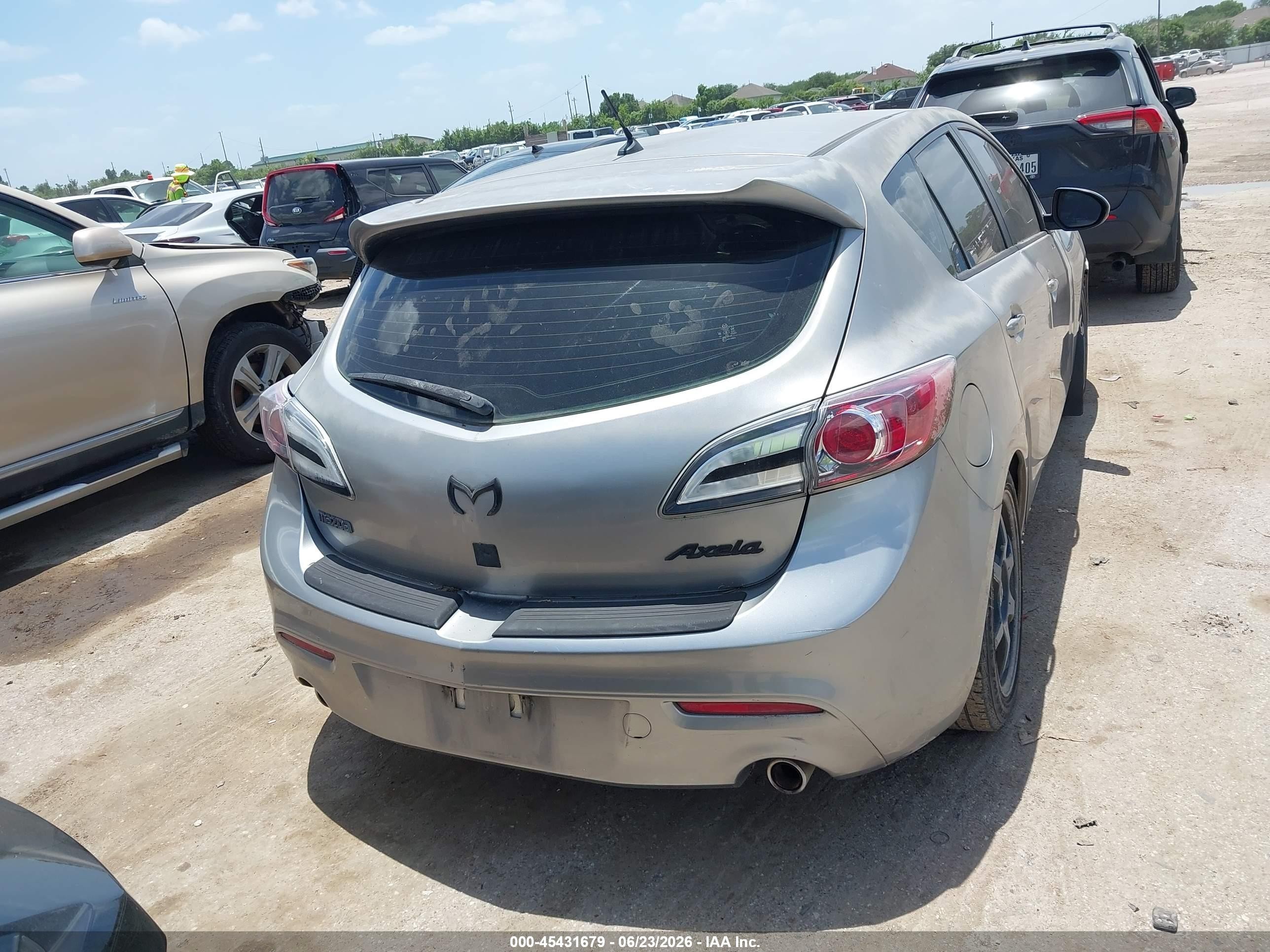 2011 Mazda Mazda3 S Sport Gray vin: JM1BL1K58B1472491